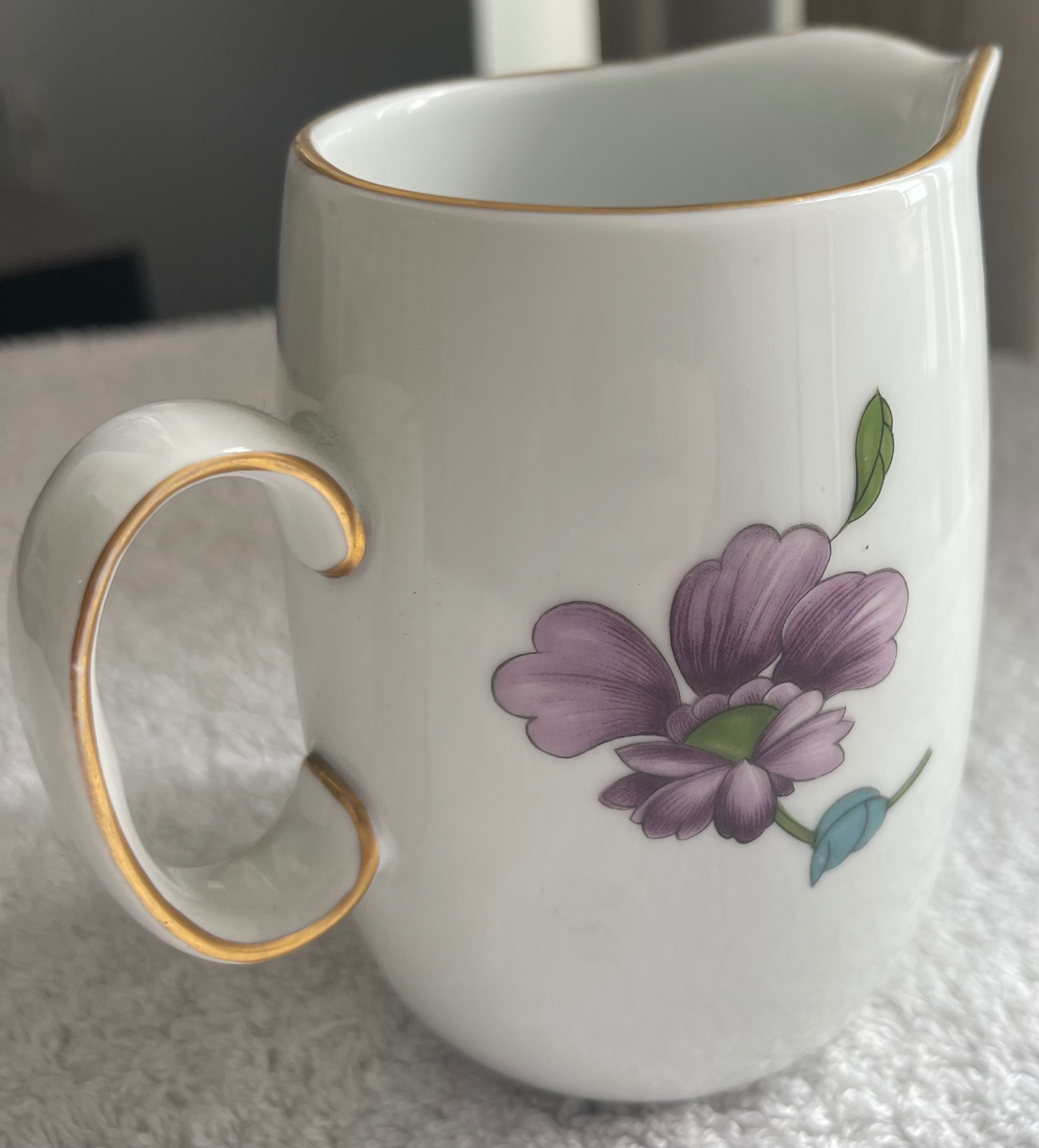 Vintage Royal Worcester Astley Creamer (Dishwasher Proof) - photo 2