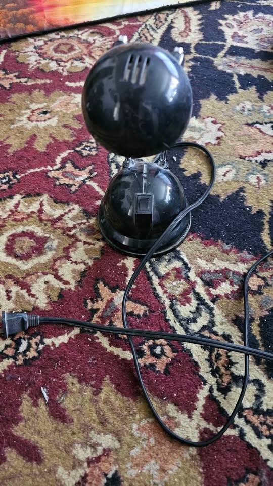 Black Adjustable Desk Lamp - photo 2