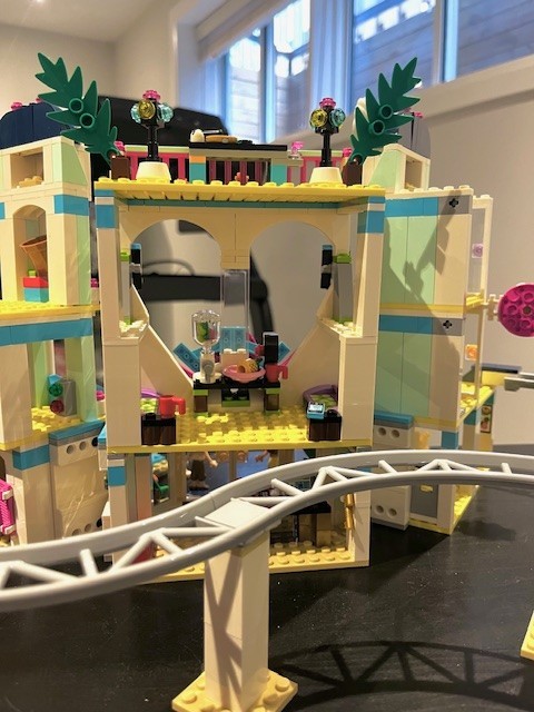 Lego Friends – Heart Lake City Resort #41347 - photo 3