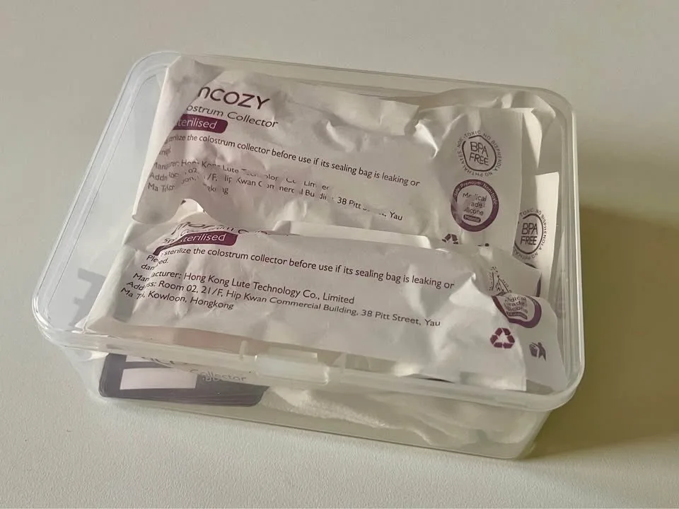 Momcozy Colostrum collector - BRAND NEW