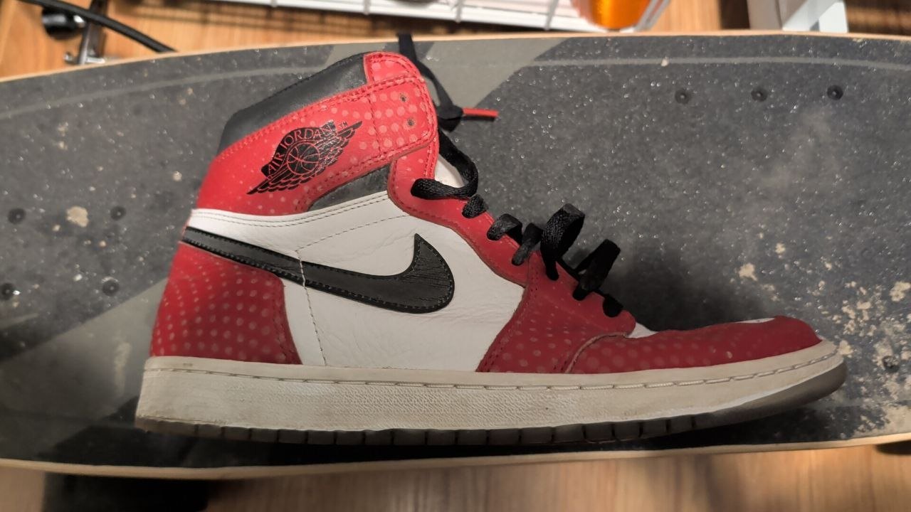 Authentic Vintage Nike Air Jordan 1 Red/White/Black Skateboard S