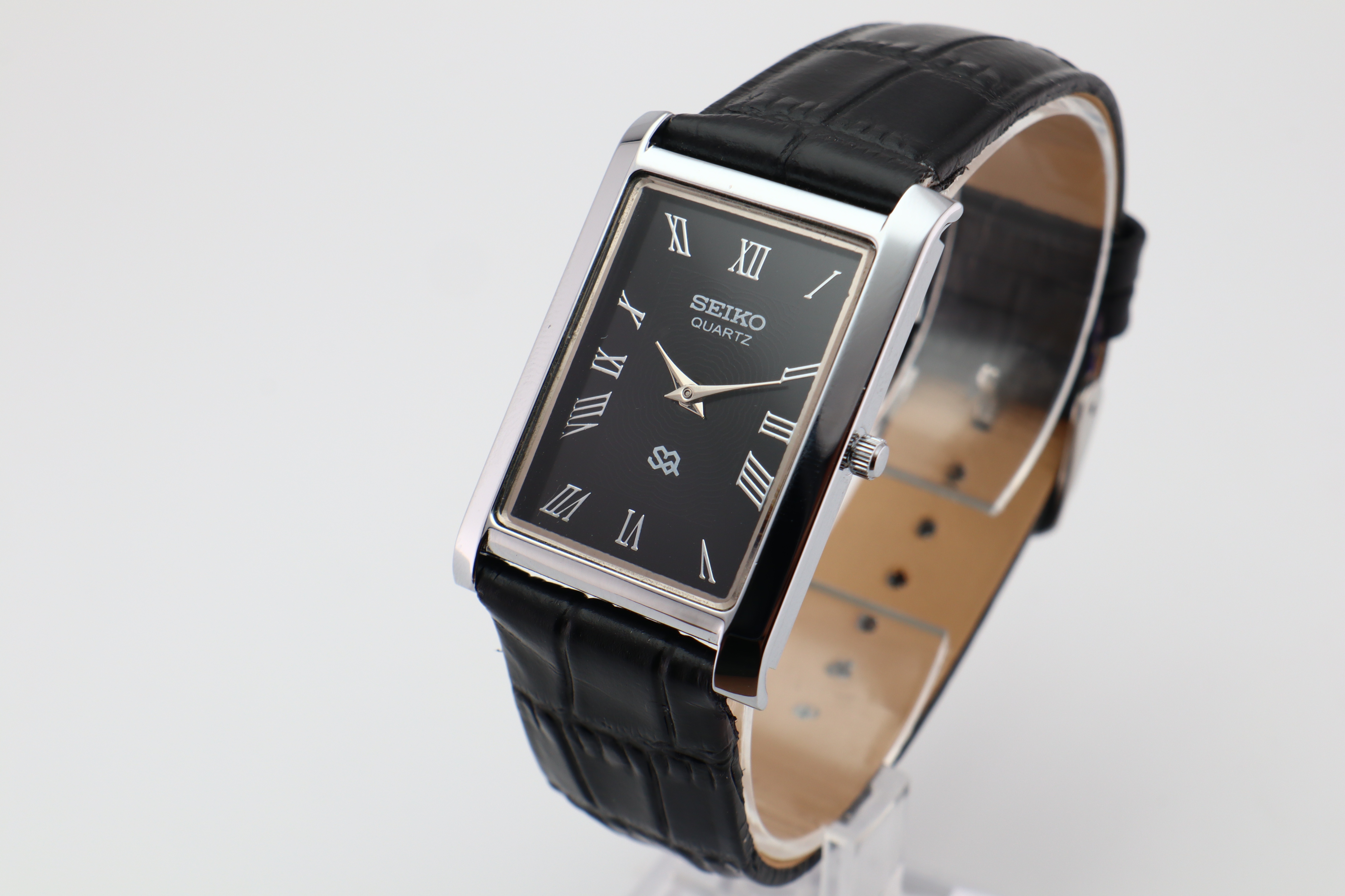 Refurbished Vintage Slim Tank Men’s Watch - photo 3
