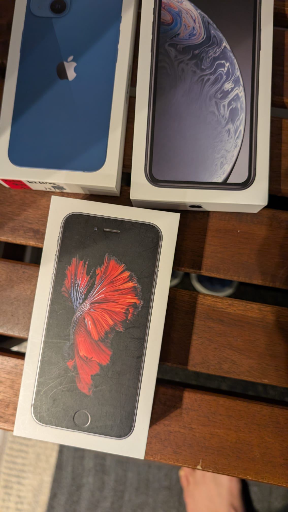 iPhone and Pixel boxes (boxes only)