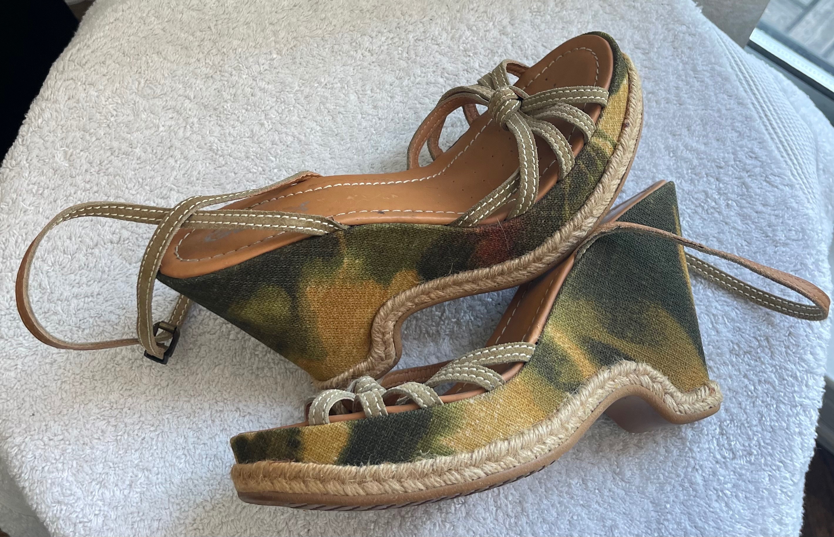 GEOX Camo Canvas Espadrille Wedges (Size 9.5) - photo 2
