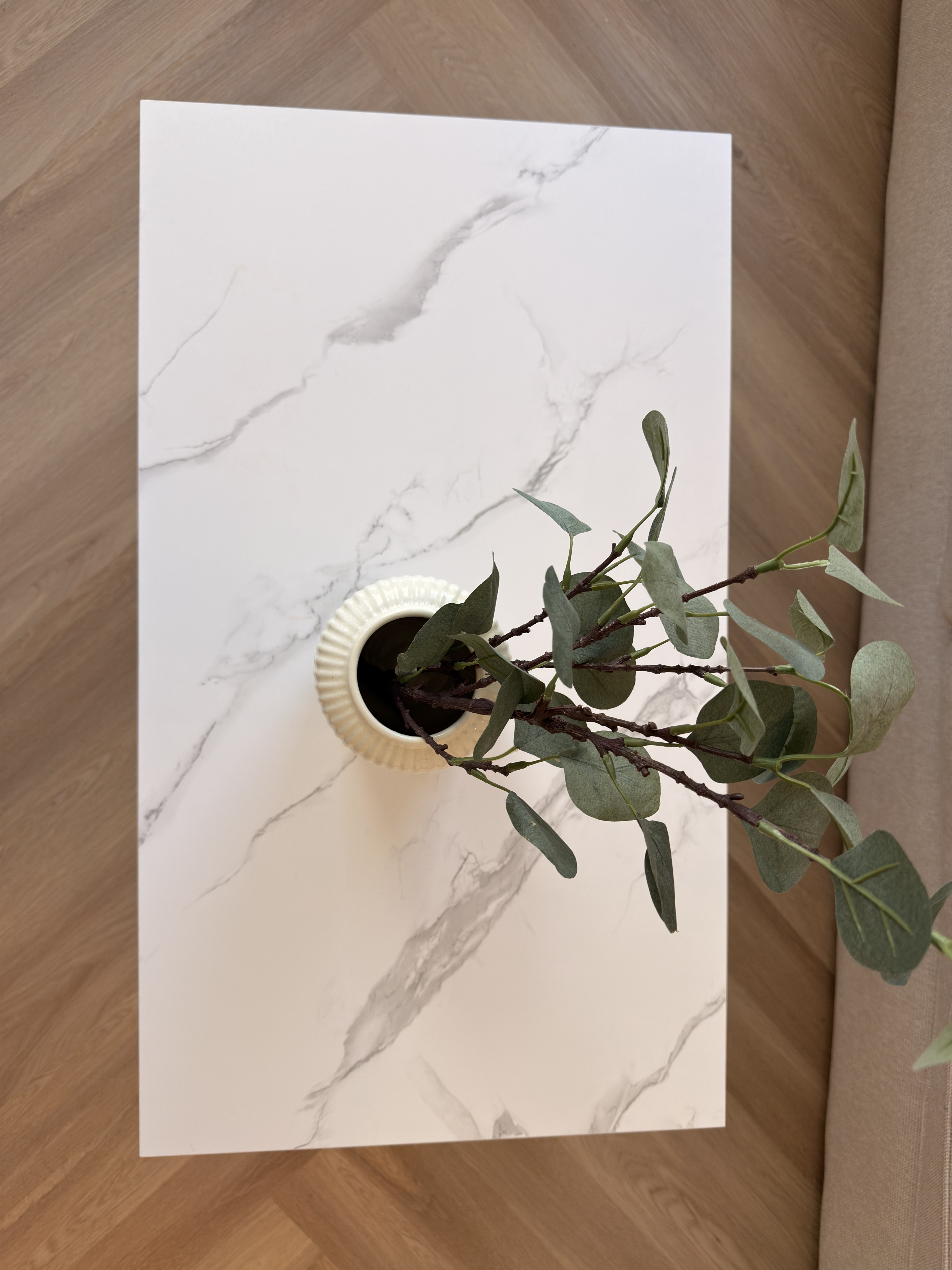 Modern White Faux Marble Coffee/Centre Table with Gold Frame - photo 5
