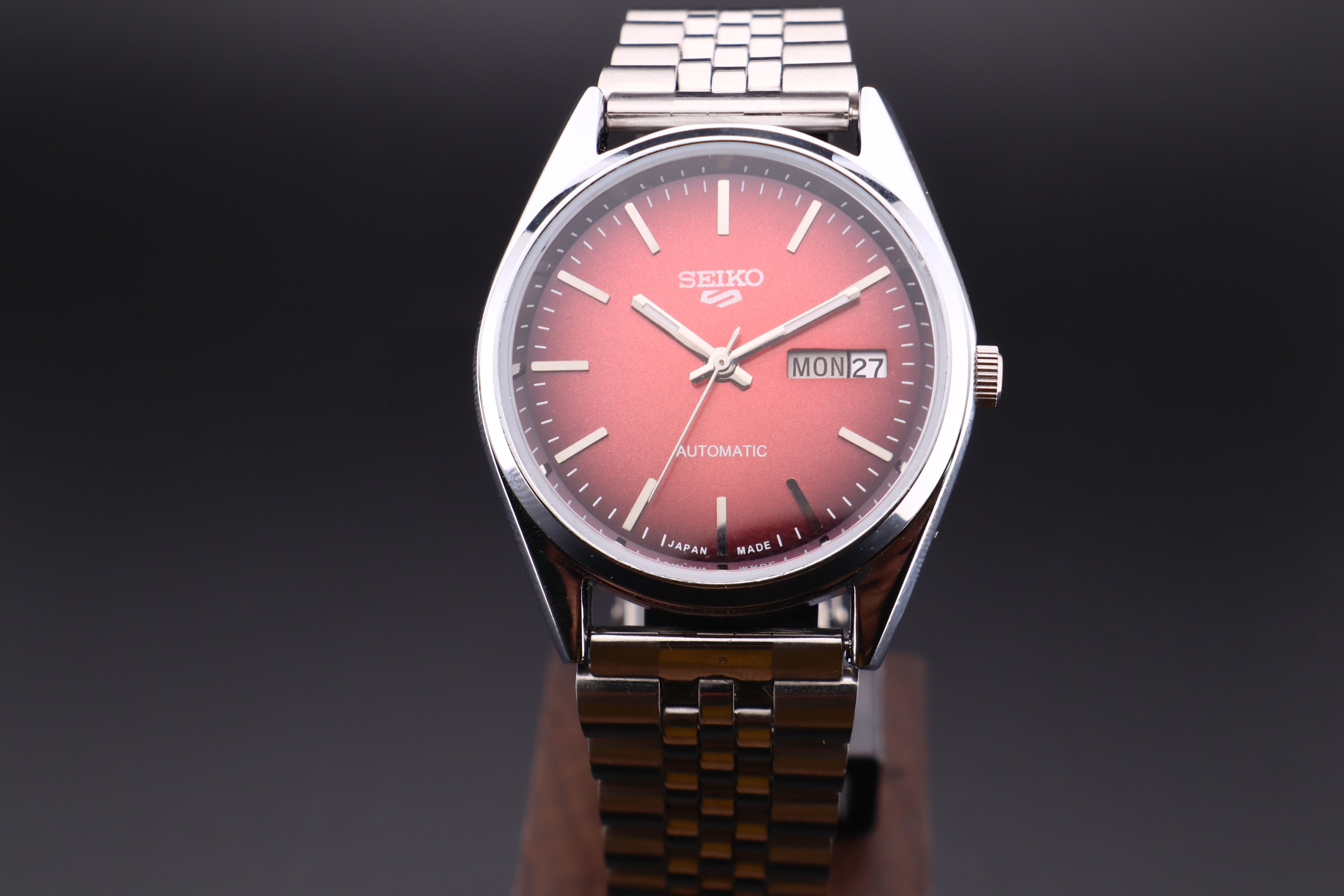 Vintage Seiko 5 Automatic 6309A Men's  Watch D&D- Japan Made - photo 2