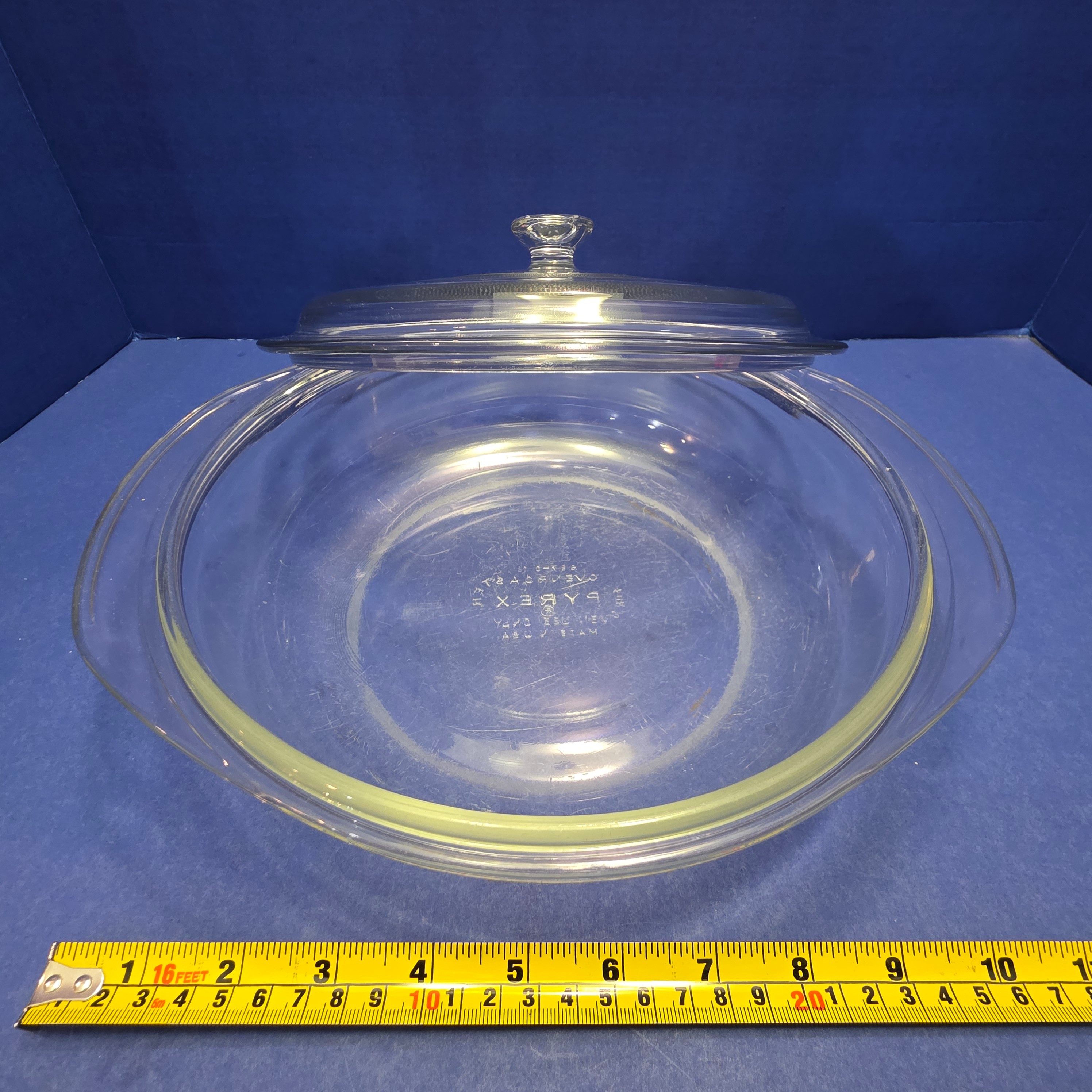 Round Pyrex Glass Casserole Dish with Lid (D) - photo 3