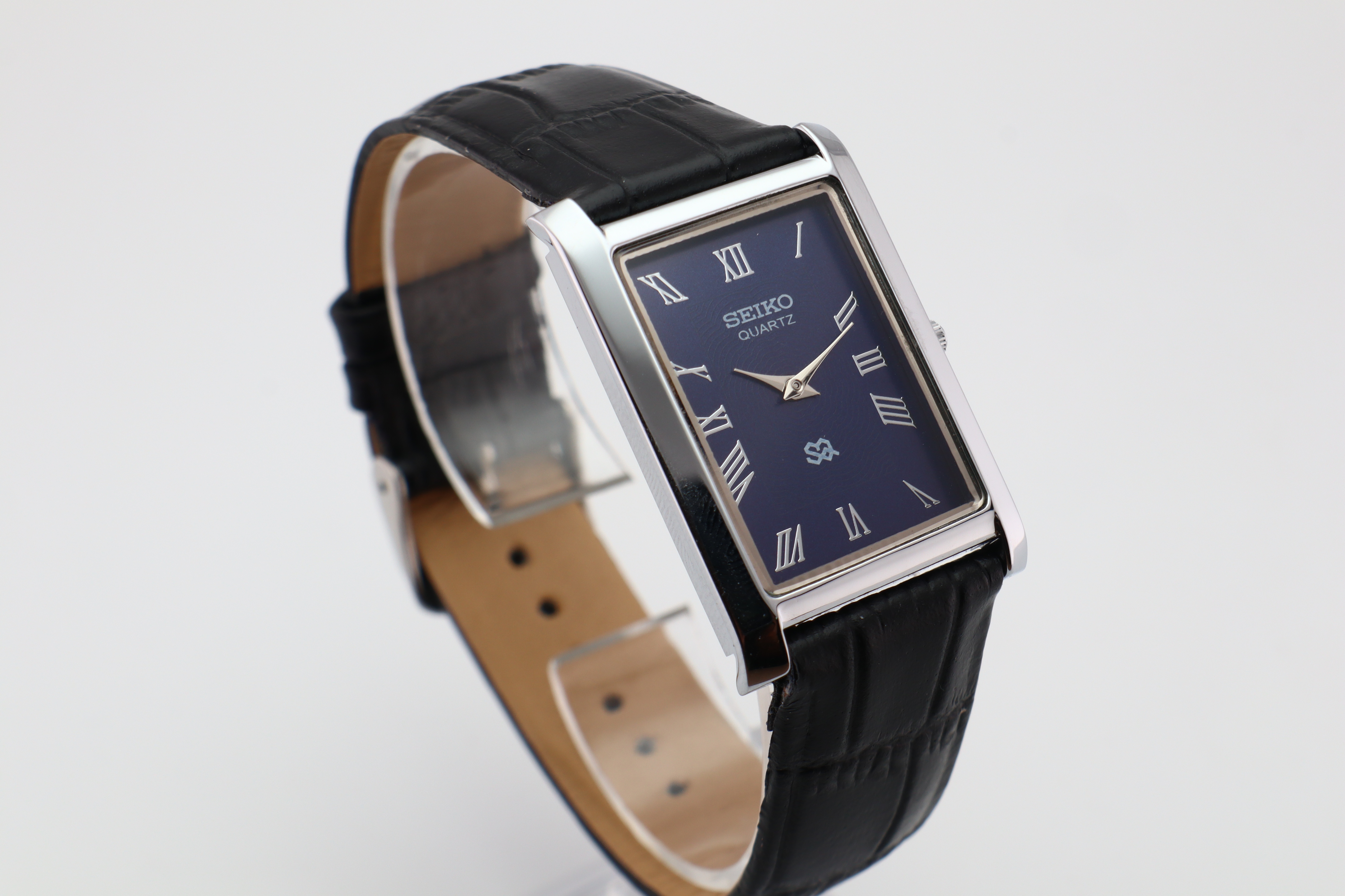 Refurbished Vintage Slim Tank Men’s Watch