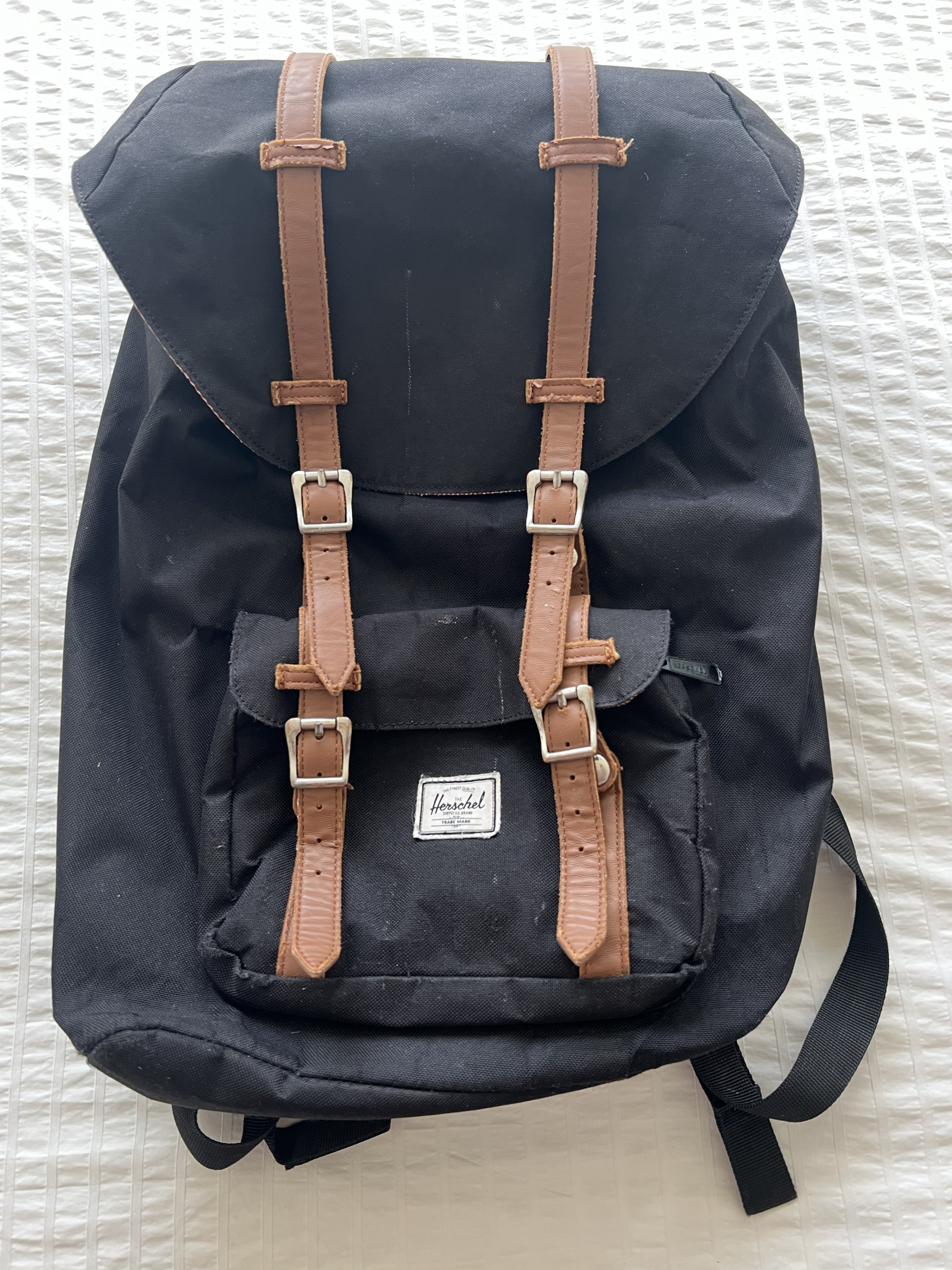 Herschel "Little America" Backpack (25L)