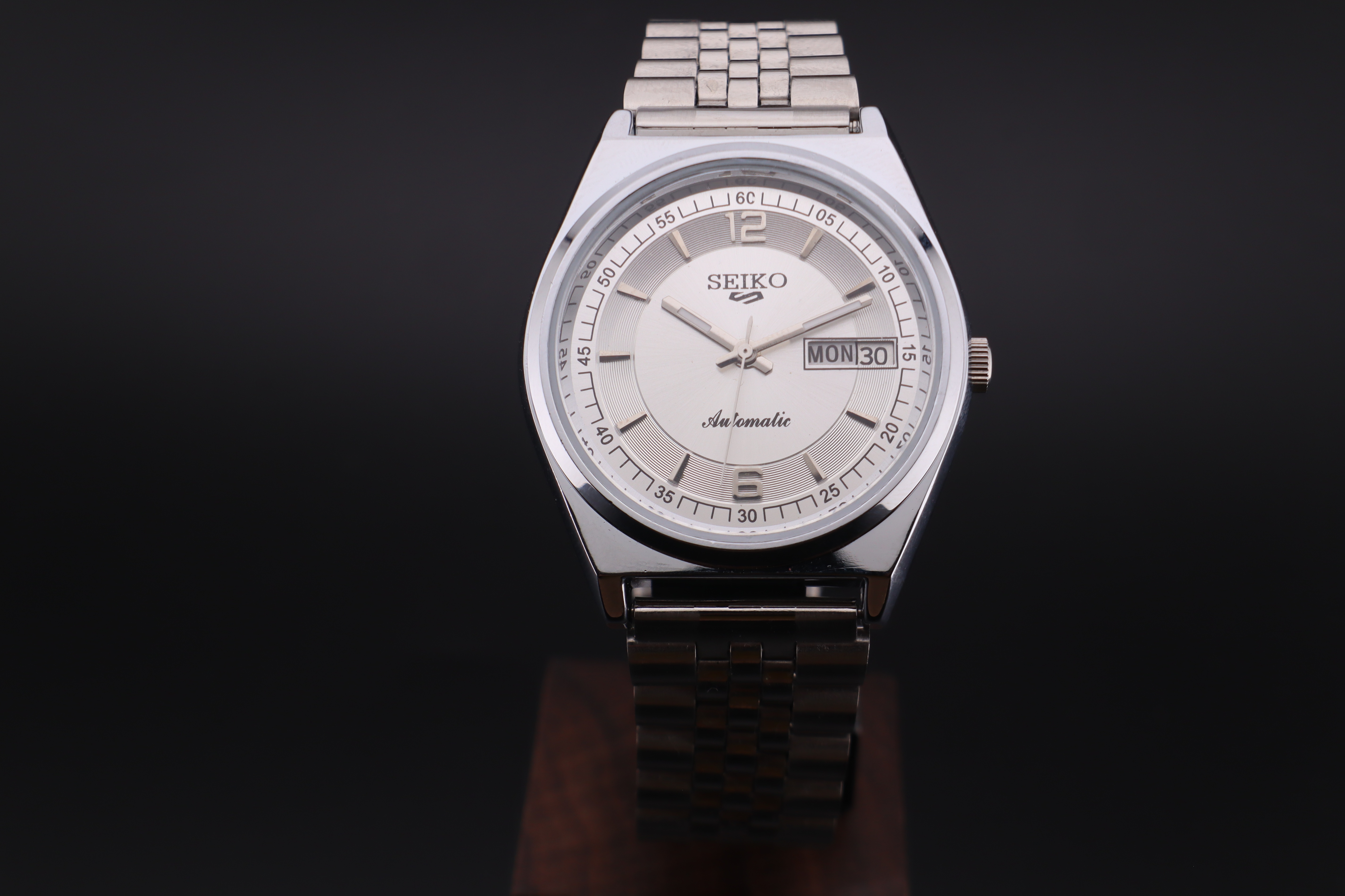 Vintage Seiko 5 Automatic 6309A Men's  Watch D&D- Japan Made - photo 2