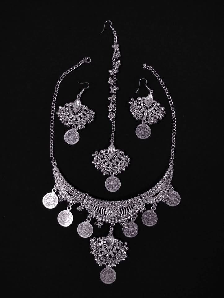 Silver Tone Statement Necklace Set with Earrings and Tikka