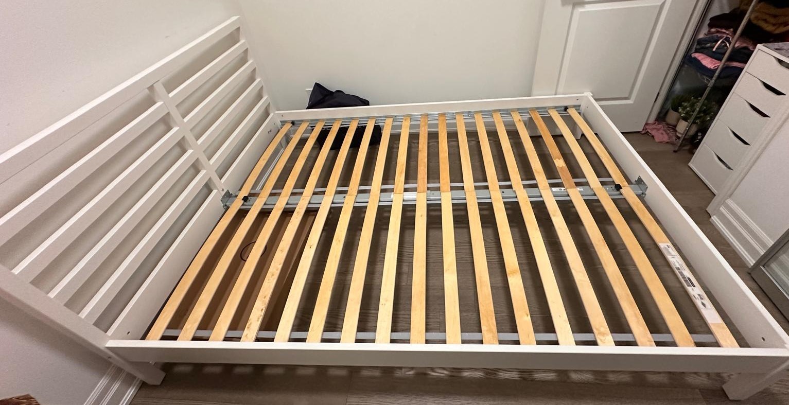 Ikea TARVA Bed frame, white, Queen with LURÖY Slatted bed base - photo 2