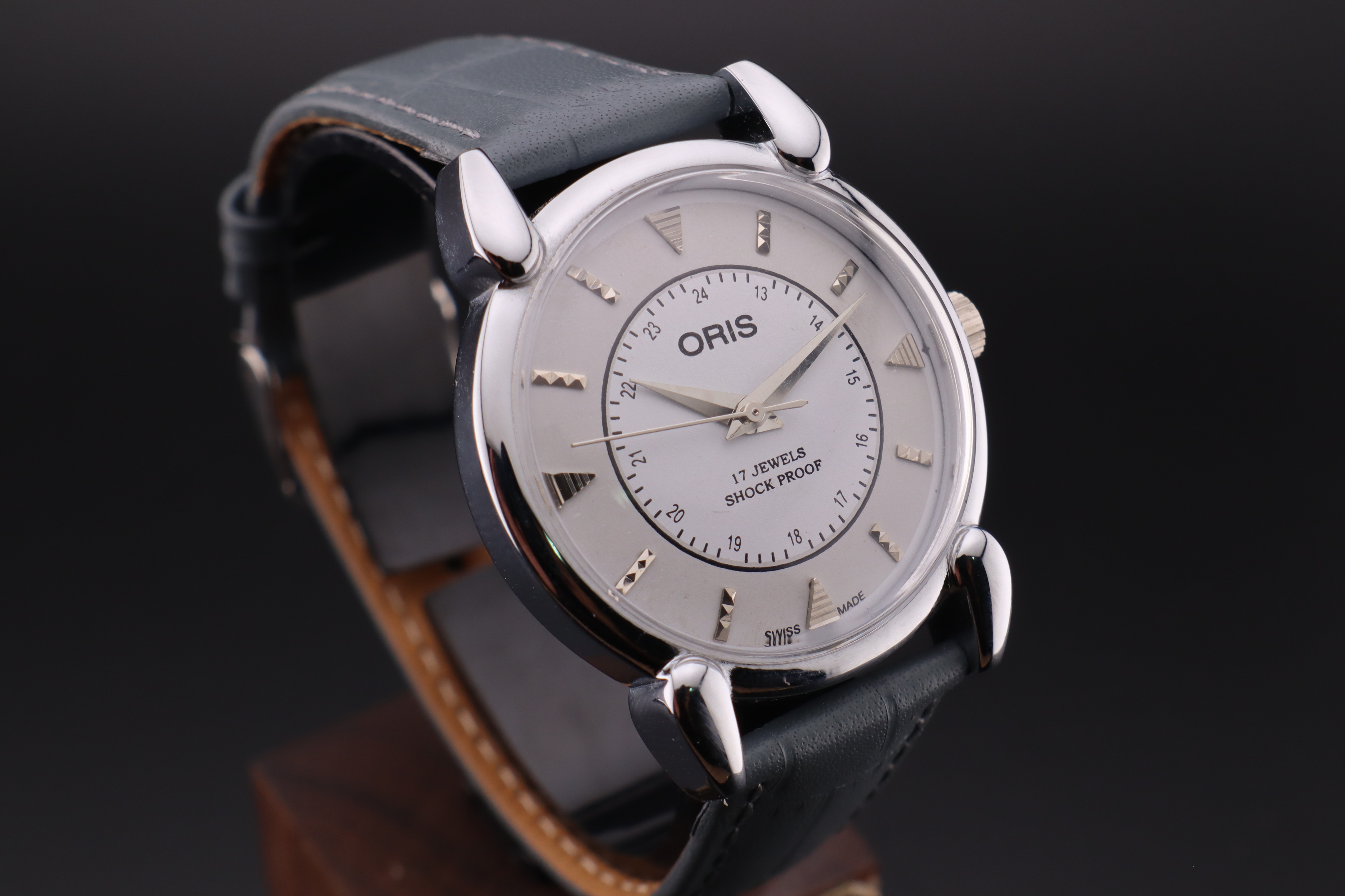 Vintage Oris Swiss ST-96 Hand Wind Mechanical Men's Watch