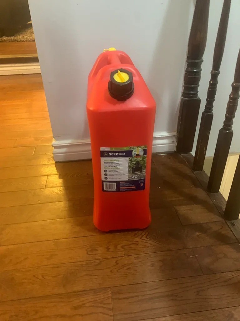 Scepter 20L Gasoline Jerry Can – Self-Venting – $17 - photo 2