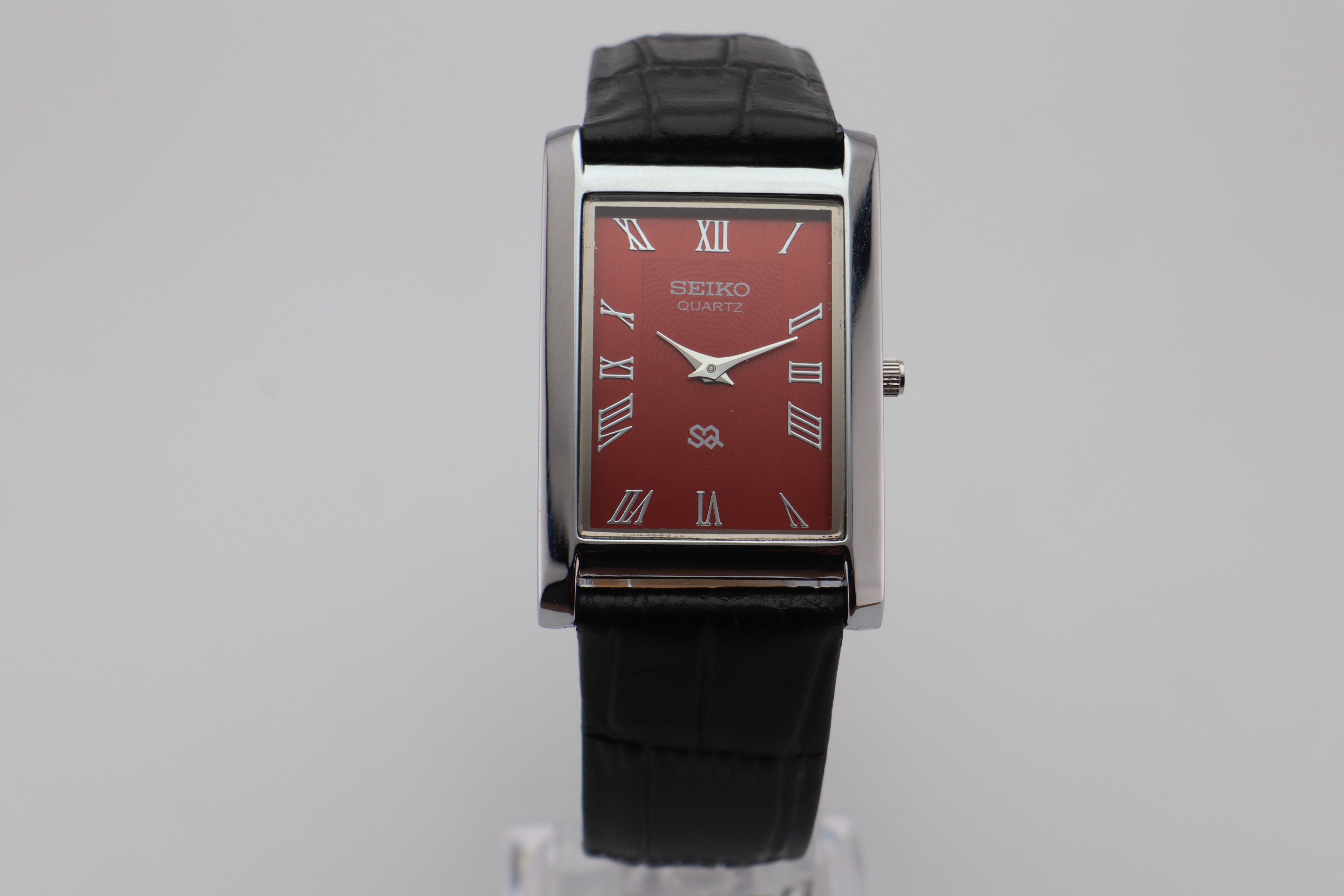Refurbished Vintage Slim Tank Men’s Watch - photo 2
