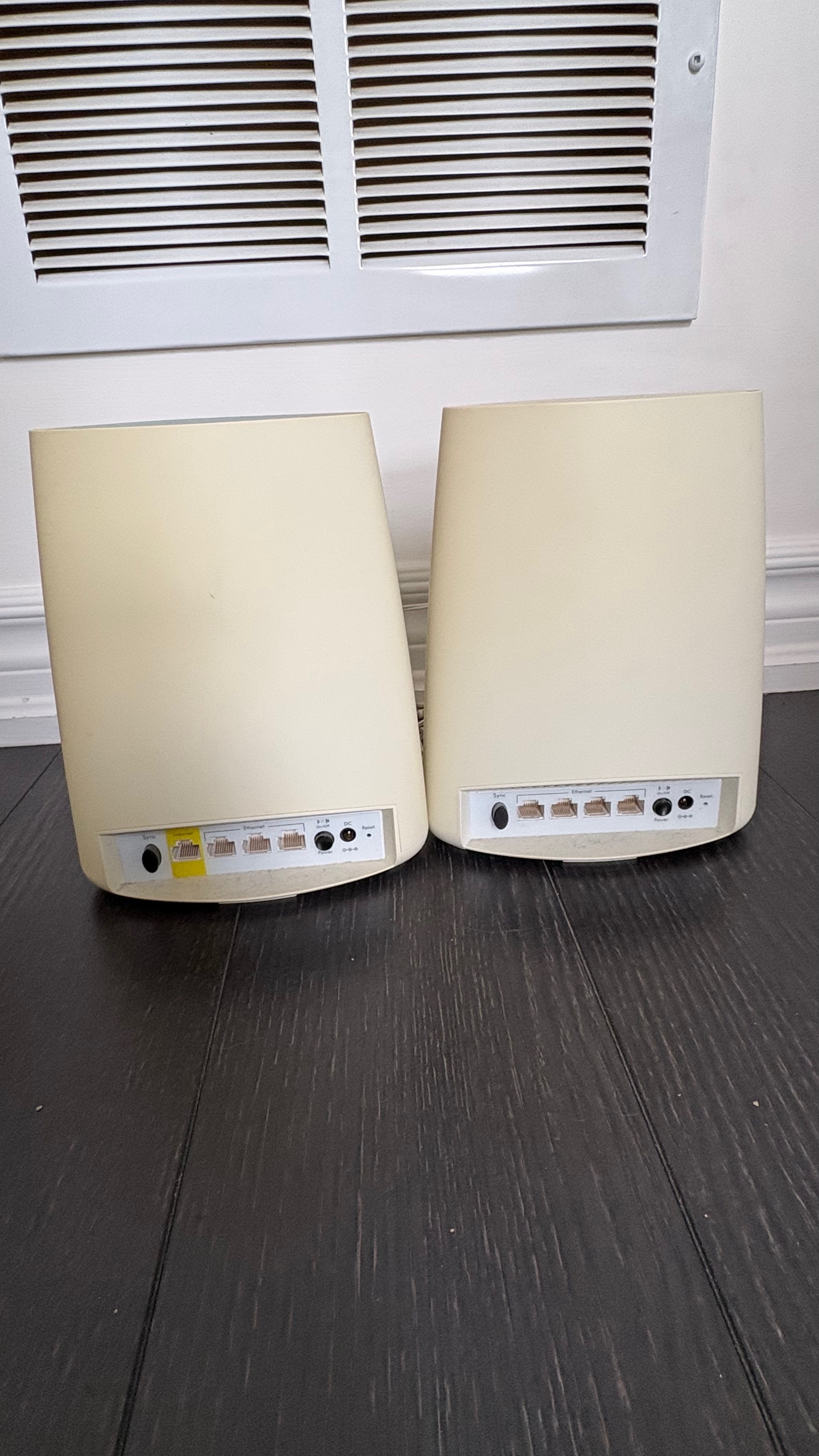 Netgear Orbi RBR40 - photo 2