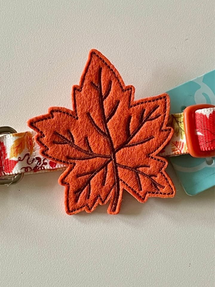 Dog Collar NEW - Blueberry Pet Fall Maple Leaf Thanksgiving