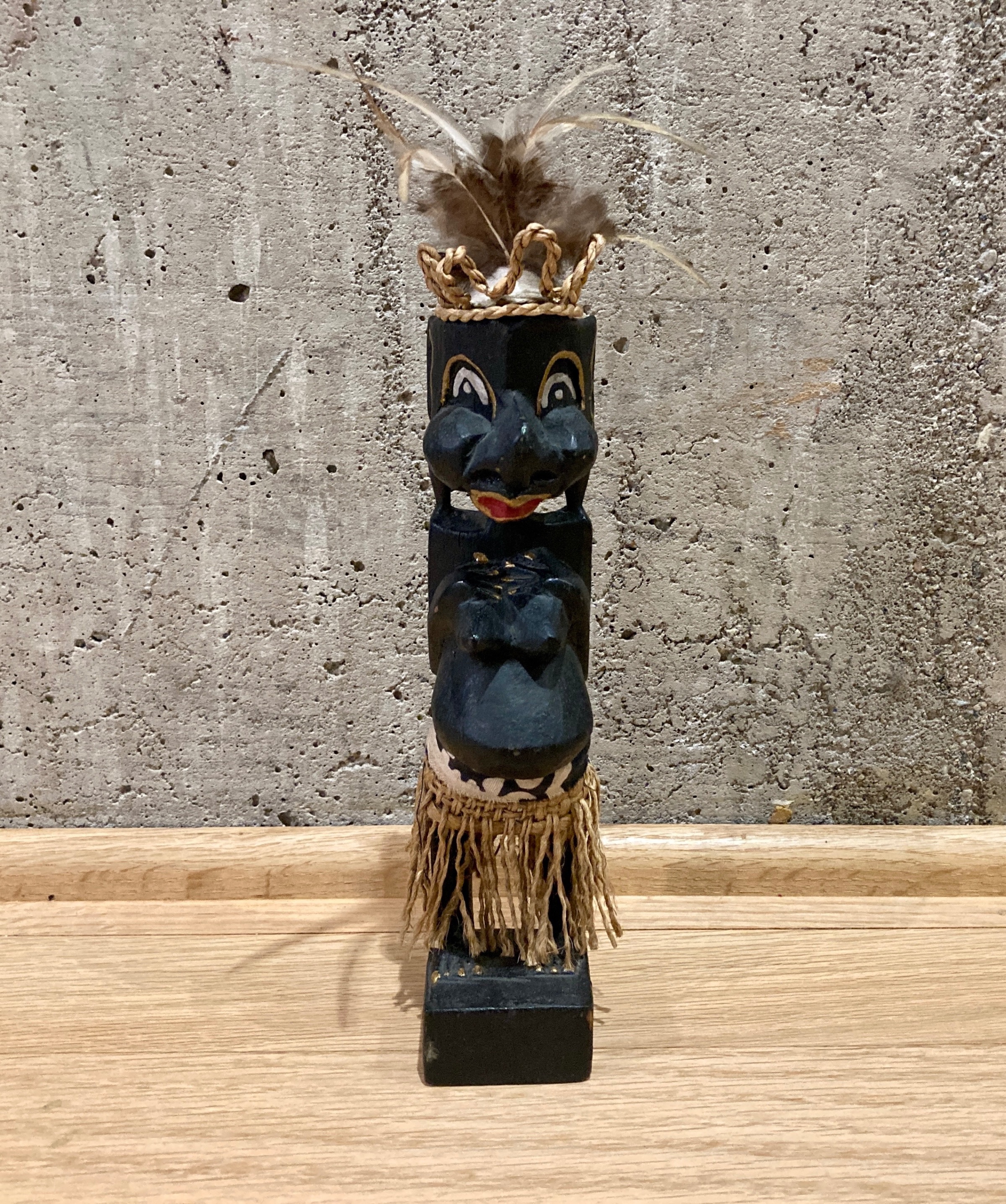 Wooden Carved Papua / Indonesia Figure Souvenir Folk Art Tribal