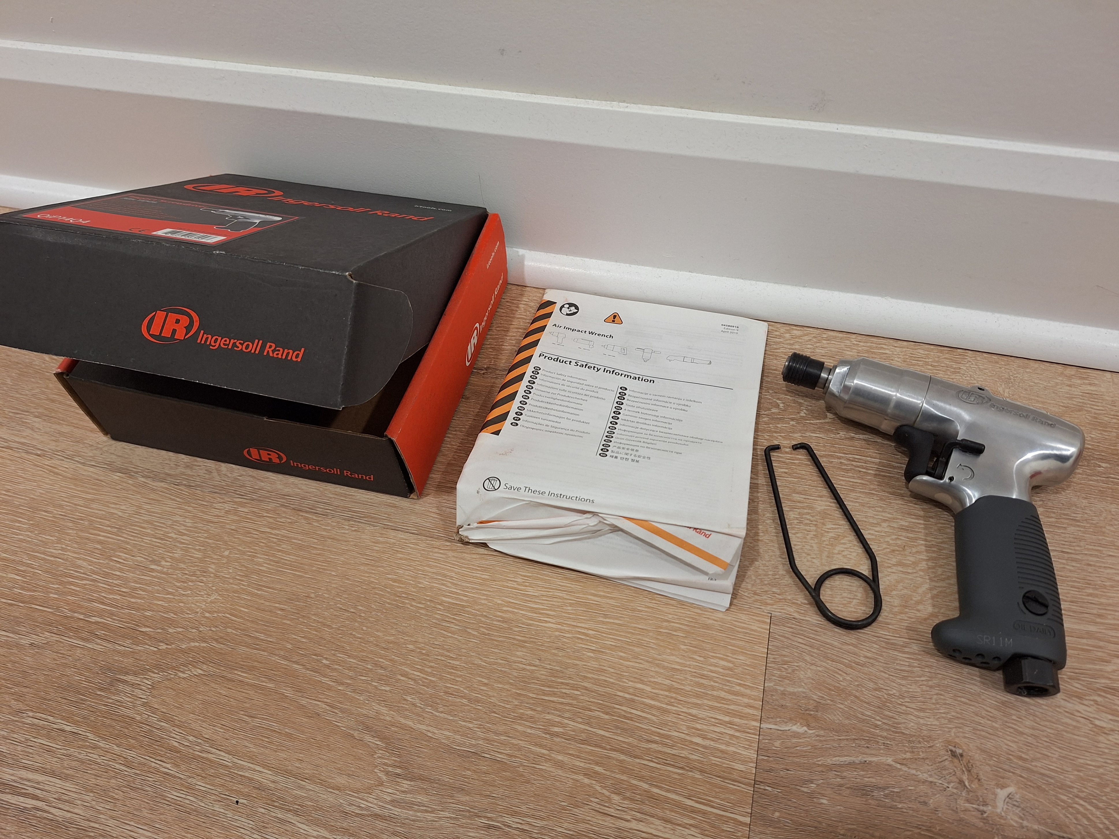 (Retail $500+) Ingersoll Rand QiP14Q4 Air Impact Screwdriver - photo 2