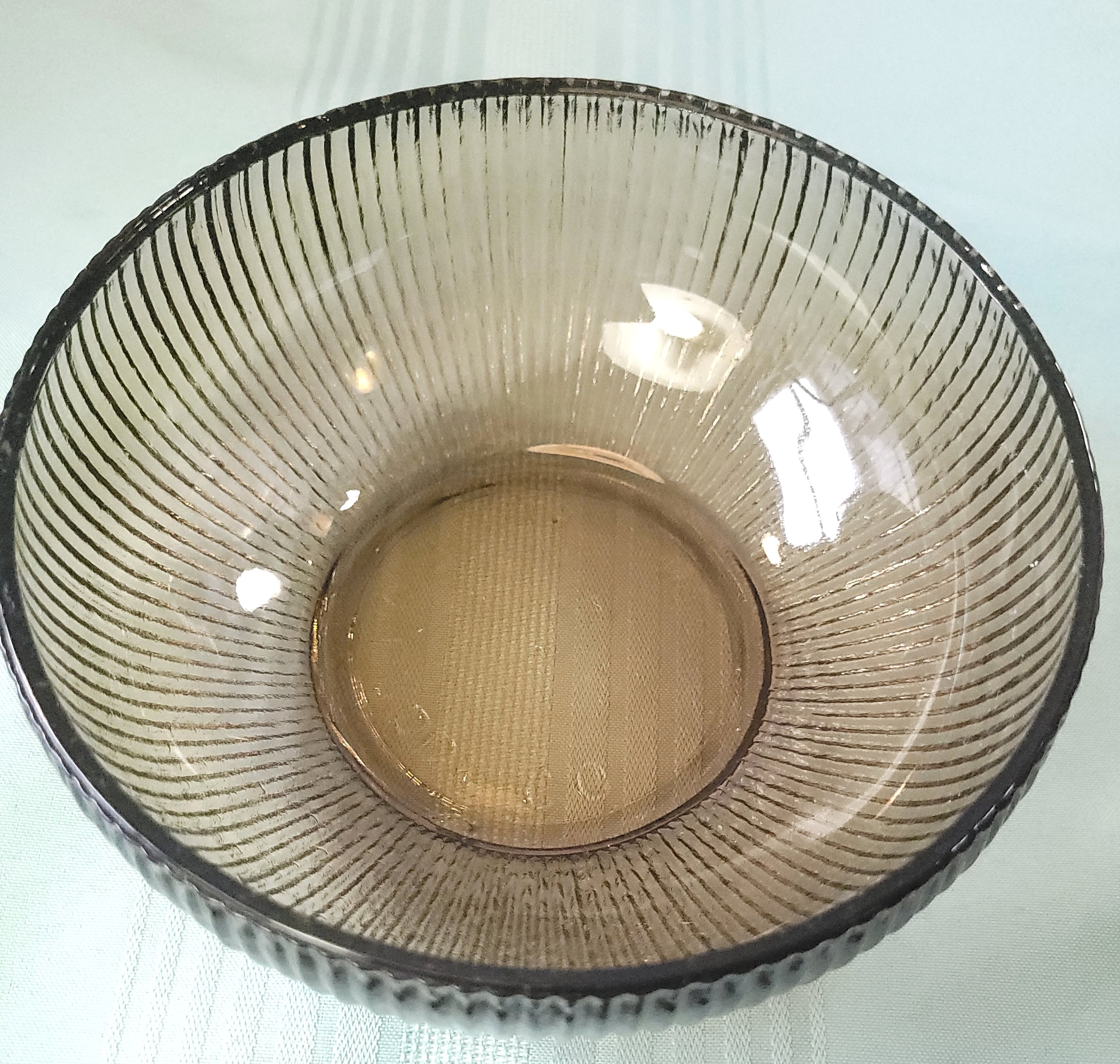 1971 Vintage Libbey Broda Smoke Glass Ribbed Serving Bowl - photo 2