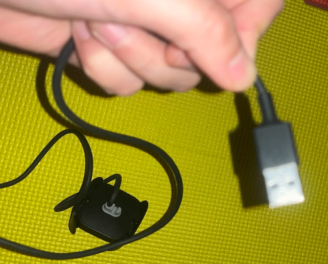 Fitbit Charging Cable for Versa 2 Watch - photo 3