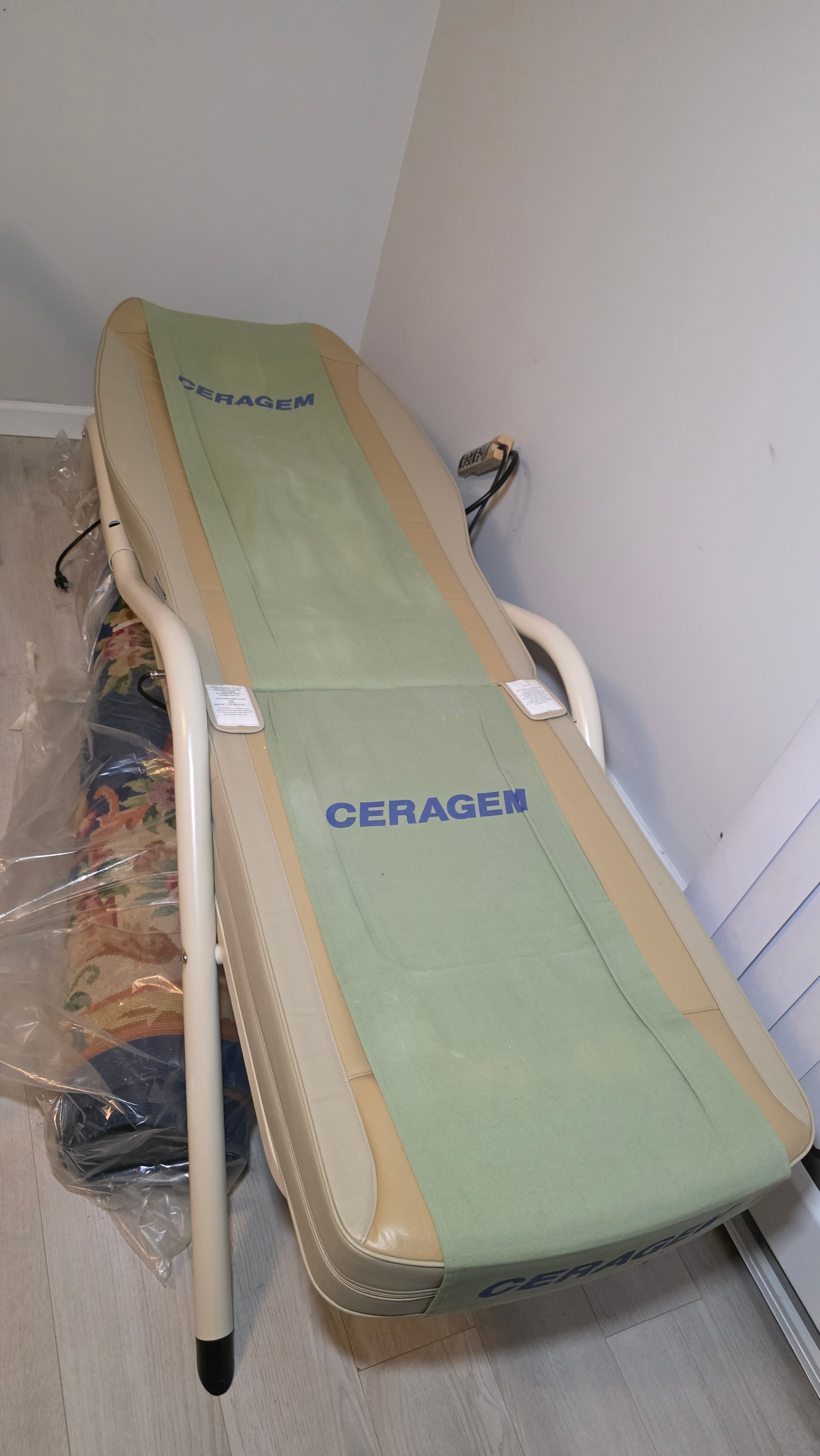 Ceragem Thermal Massage Bed – Infrared Jade Roller Therapy