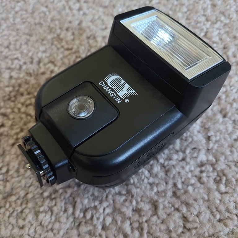 YinYan CY-20 Mini Flash Universal Speedlite - photo 2
