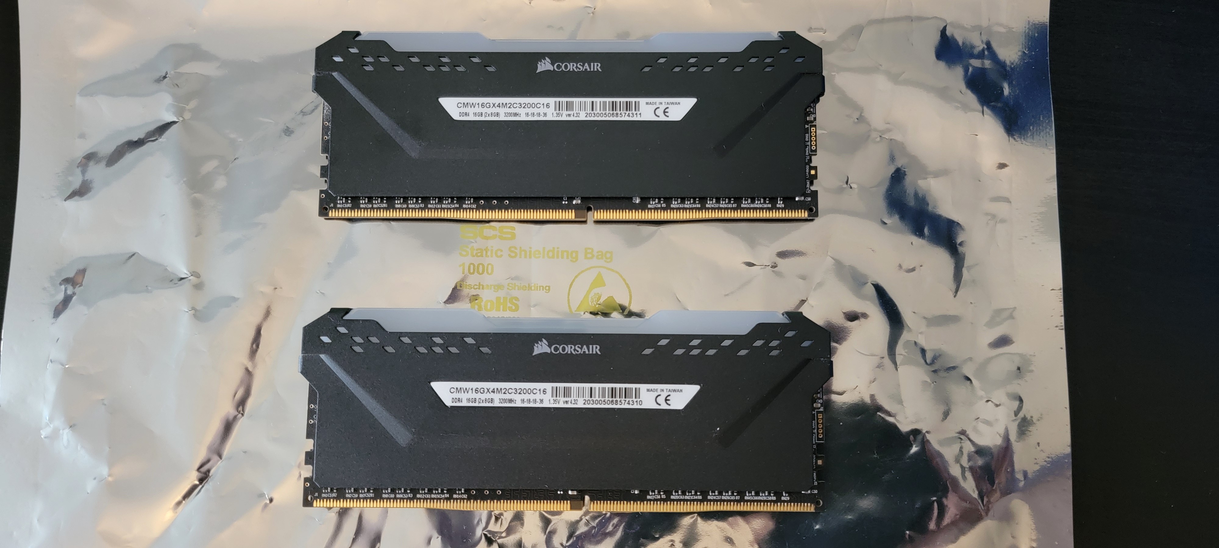 Corsair Vengeance Pro RGB 16GB (2x 8GB) DDR4 3200MHz RAM - photo 2