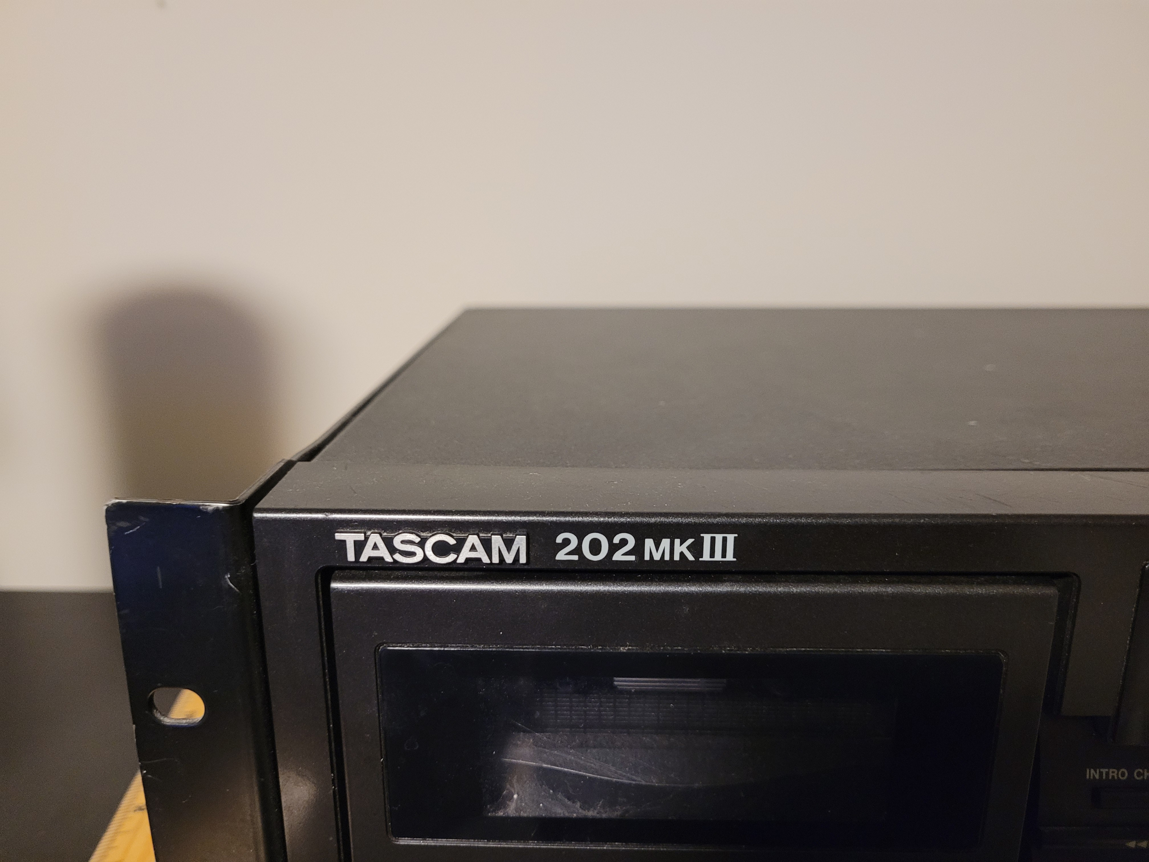 Tascam 202 MKIII - AS IS - FOR PARTS - photo 2