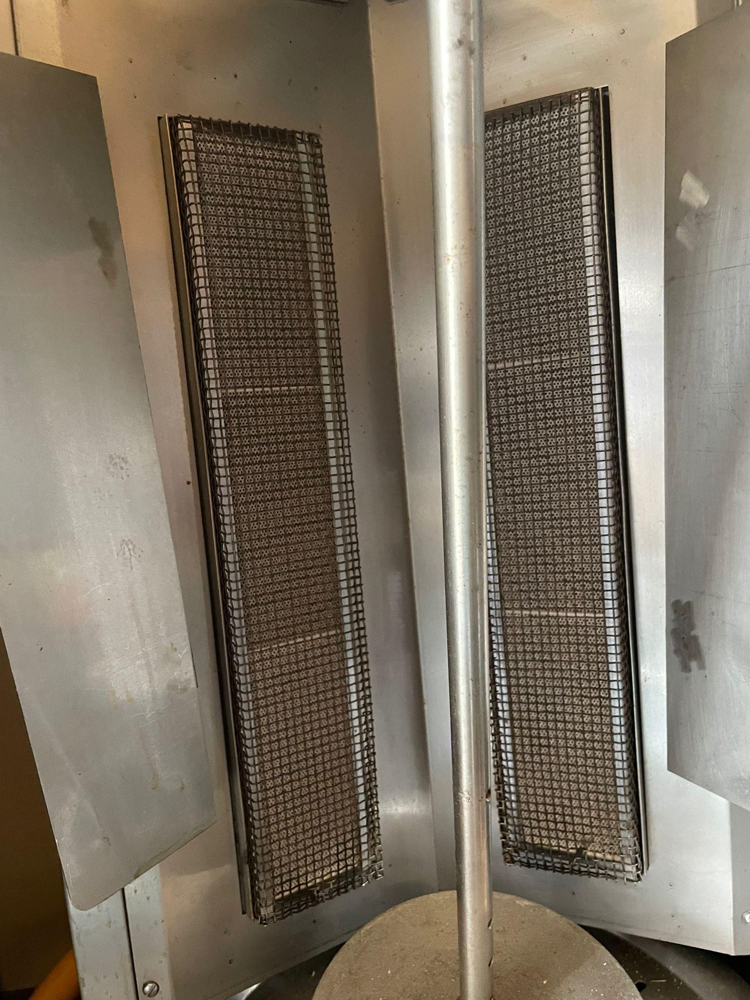 Autodoner Vertical Broiler / Gyro Machine – $1,200 CAD - photo 3