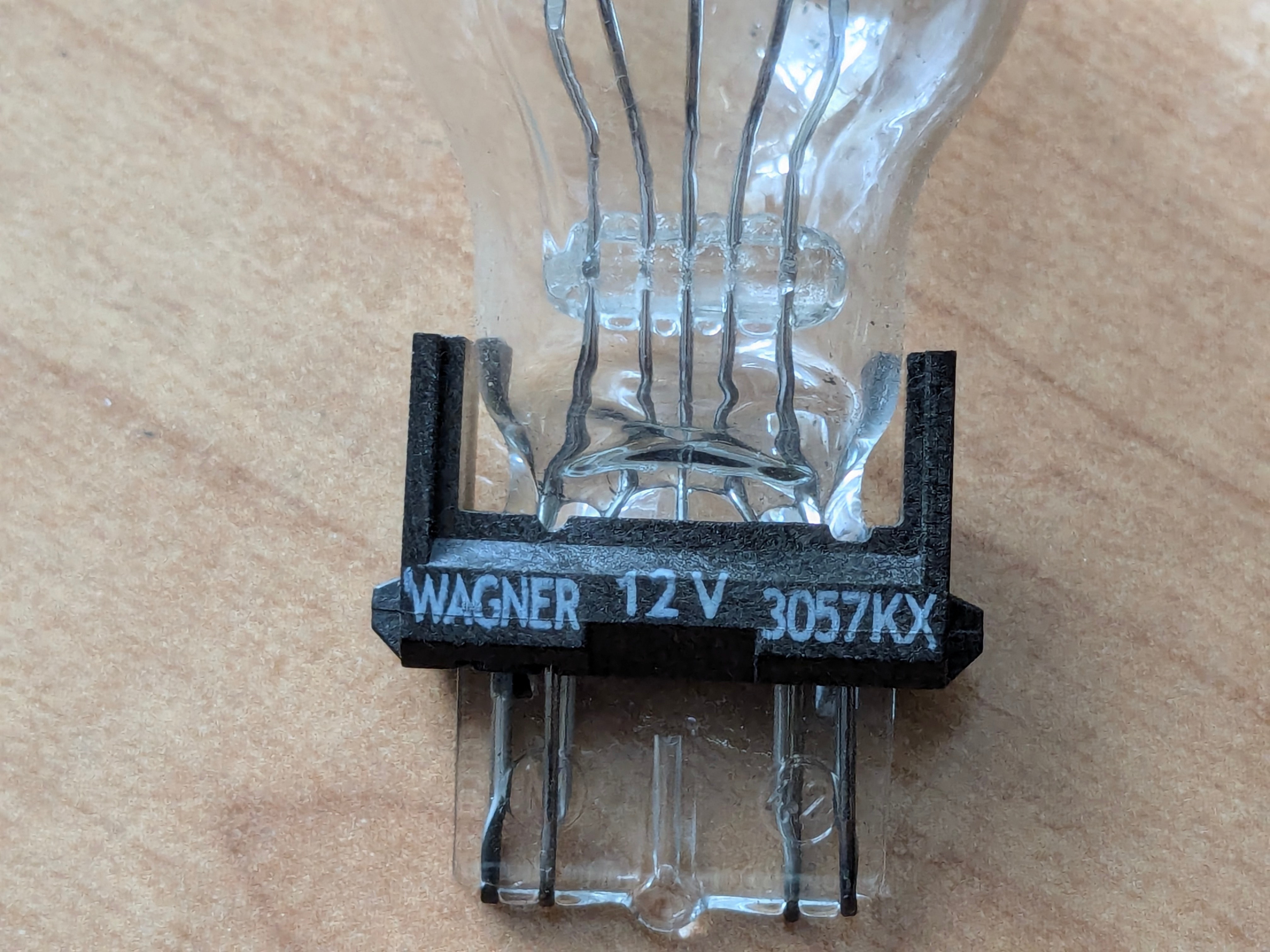Wagner and Sylvania 12 V light bulbs (used) - photo 3
