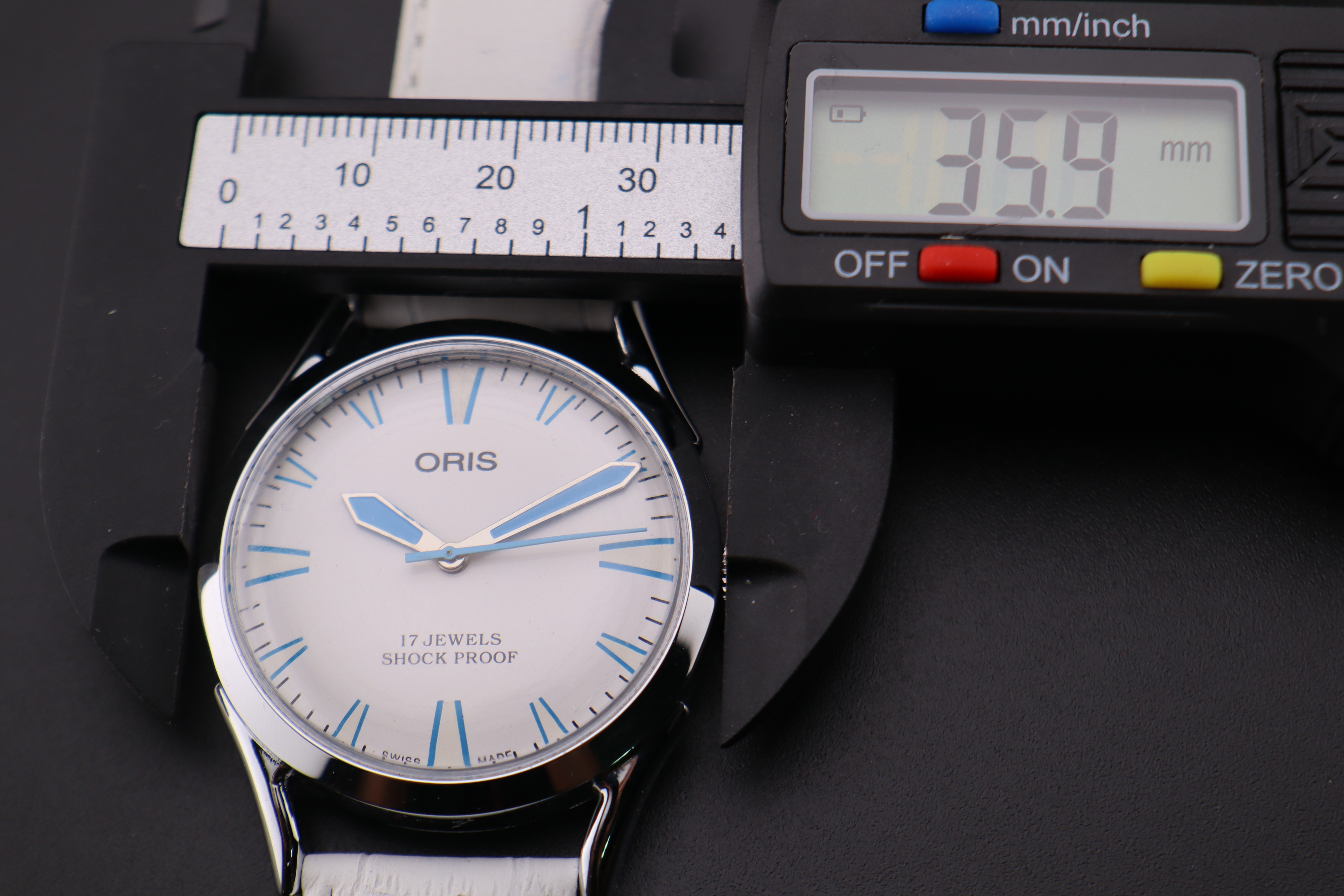 Vintage Oris Swiss ST-96 Hand Wind Mechanical Men's Watch - photo 5