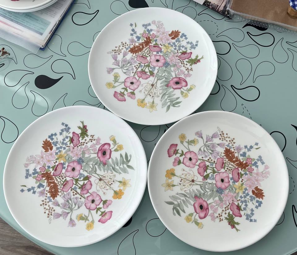 Wedgwood Meadow Sweet Bone Collection - photo 2