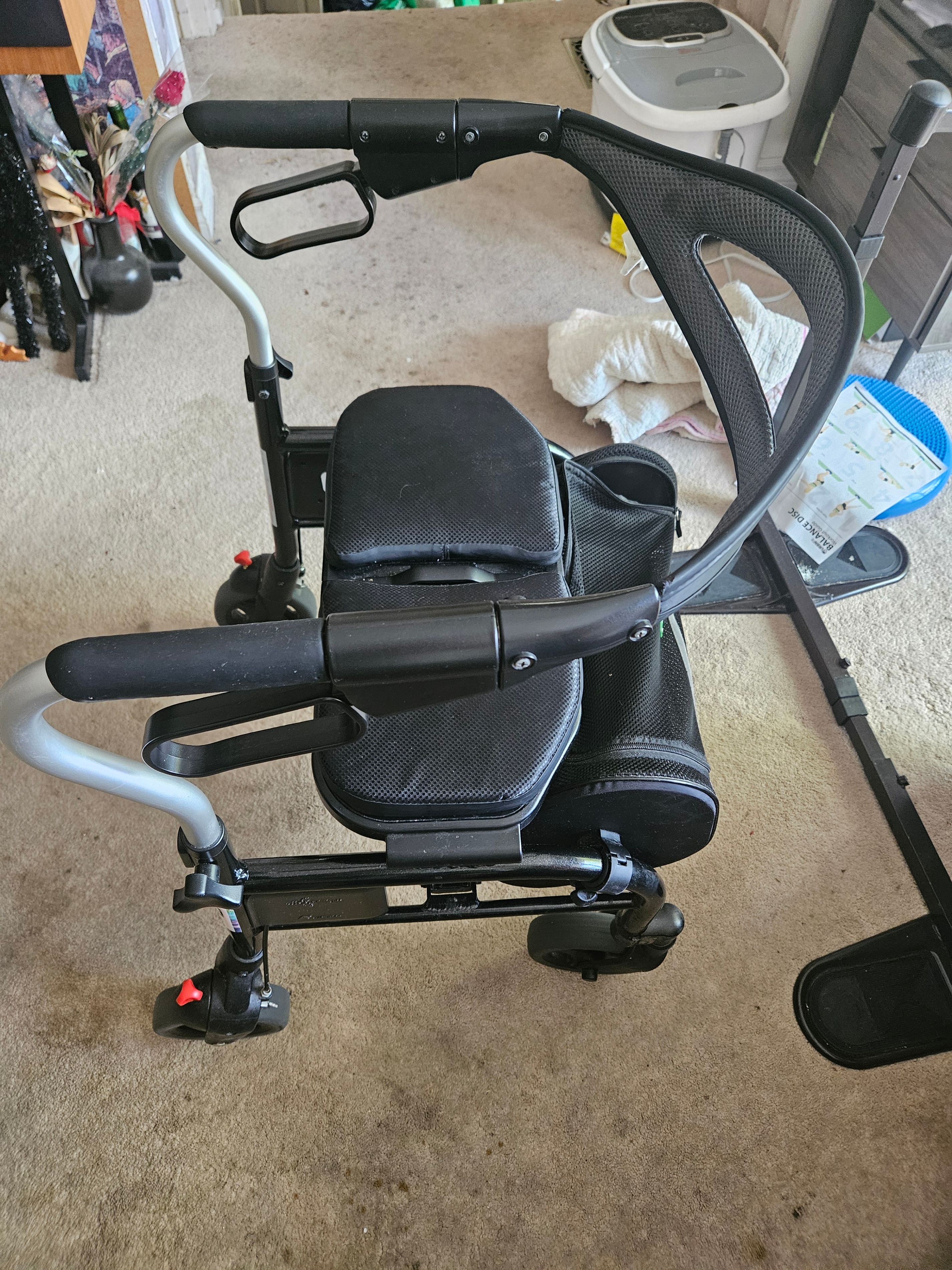 Evolution Trillium Rollator Walker w/ Slow Down Breaks, $500 New - photo 3