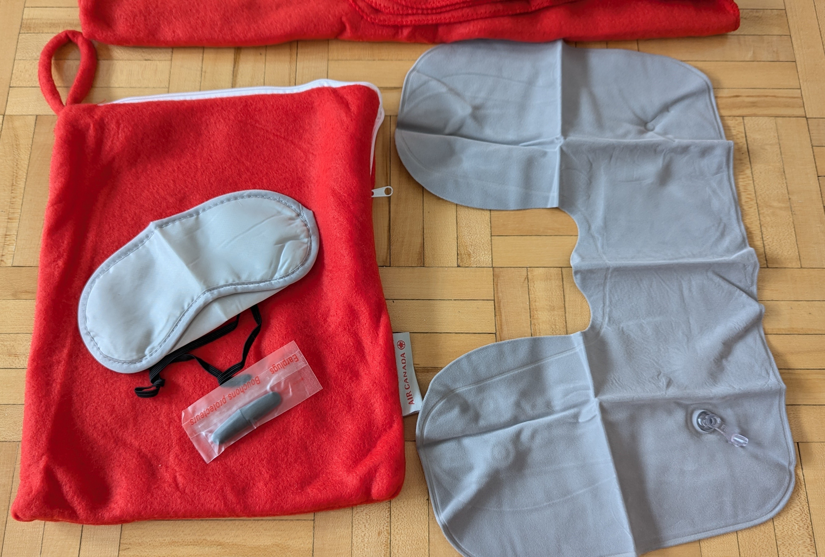 NEW Air Canada Travel Airplane Kit Blanket inflatable pillow - photo 3