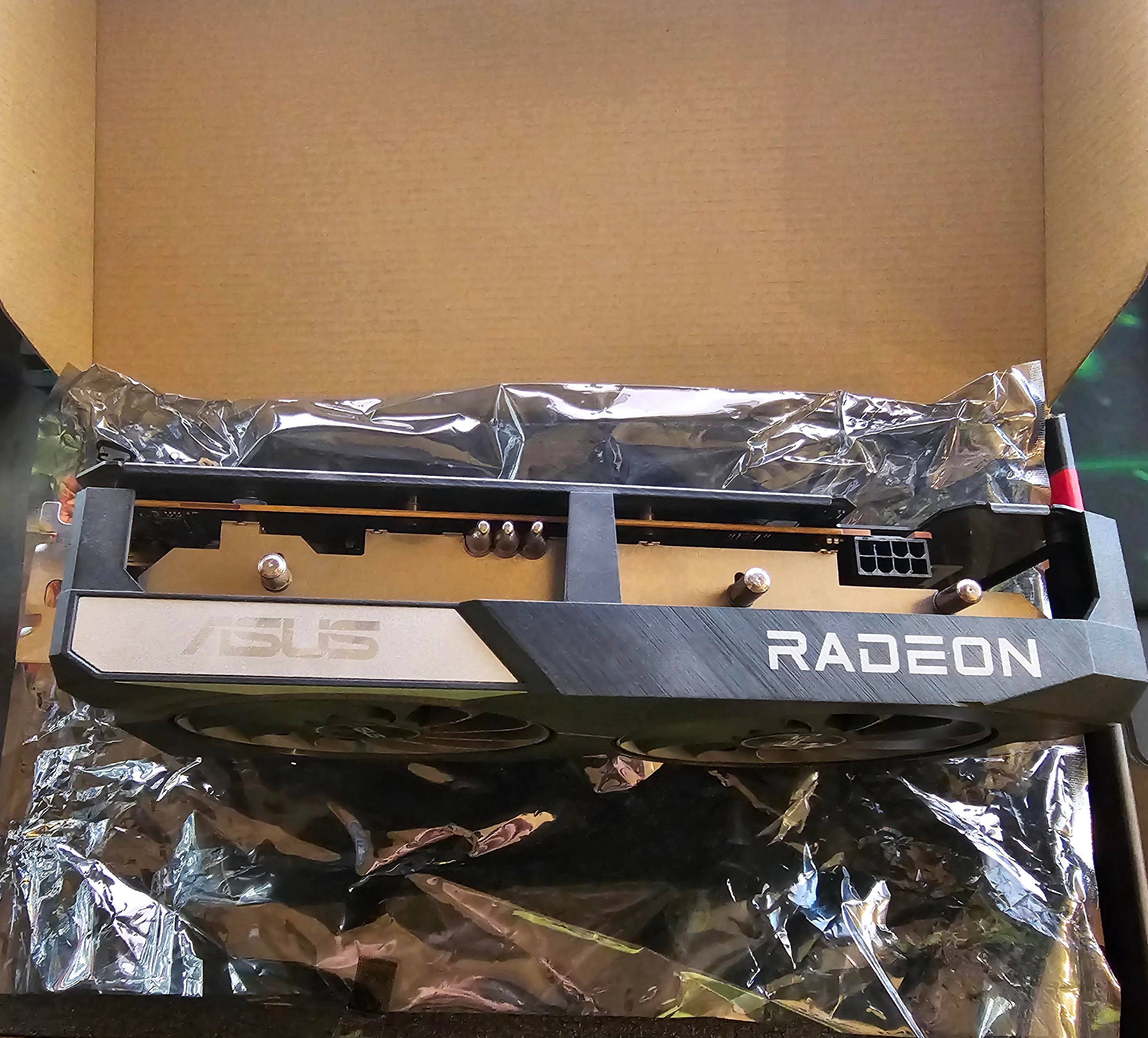 AMD Asus Radeon RX 6600 8GB GPU - Cash only - photo 3