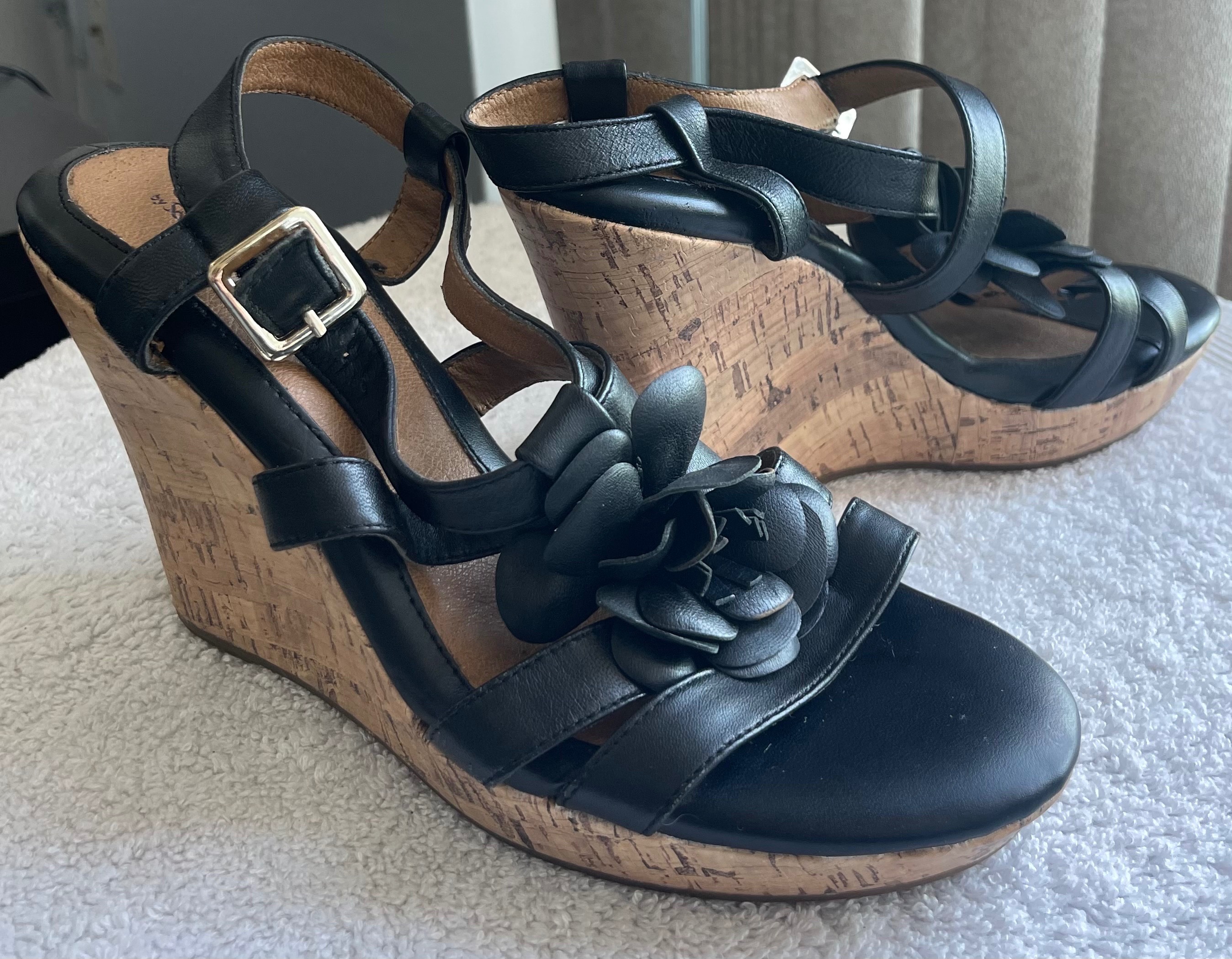 Eurosoft Black Leather Cork Wedges - Size 8