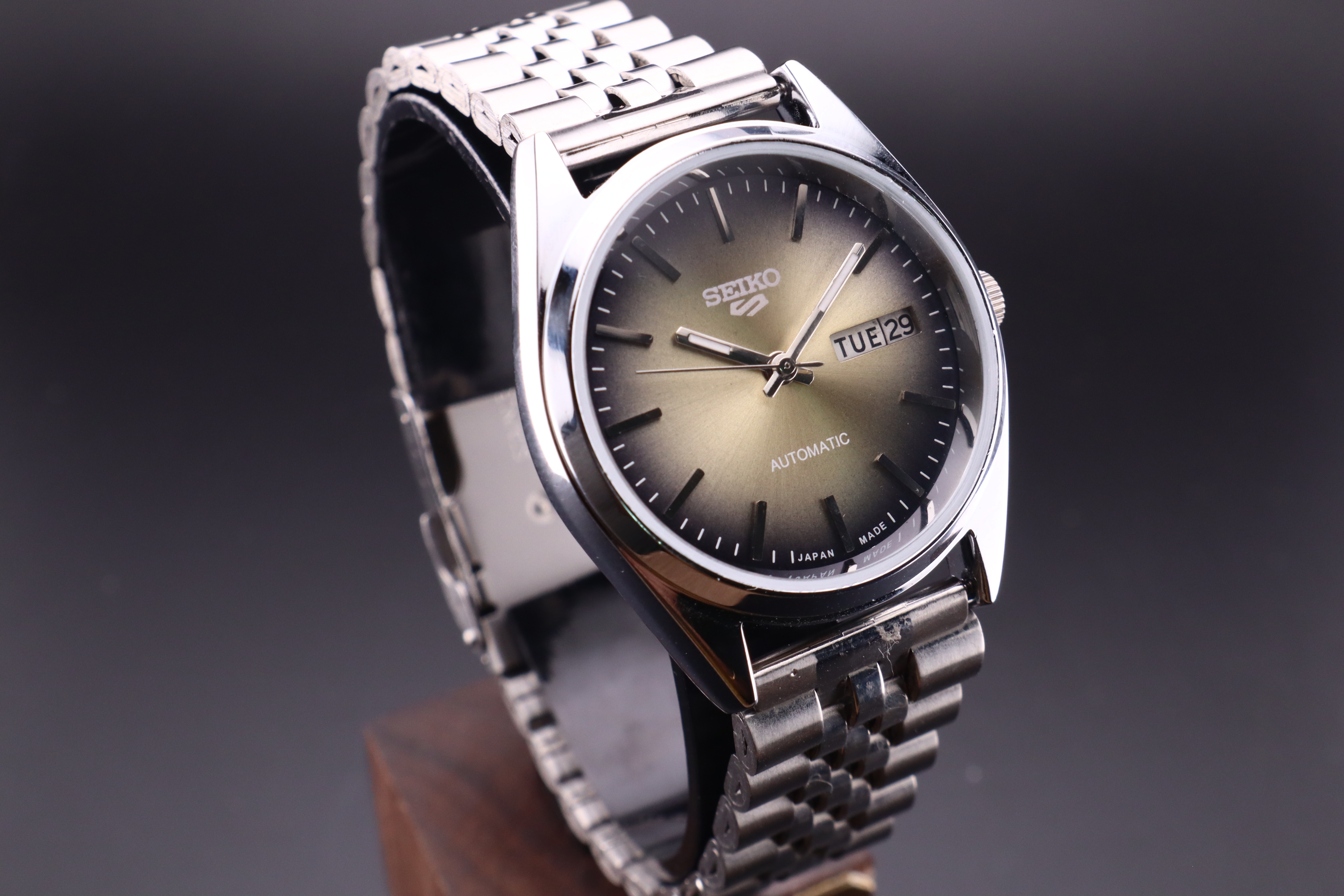 Vintage Seiko 5 Automatic 6309A Men's Watch D&D- Japan Made