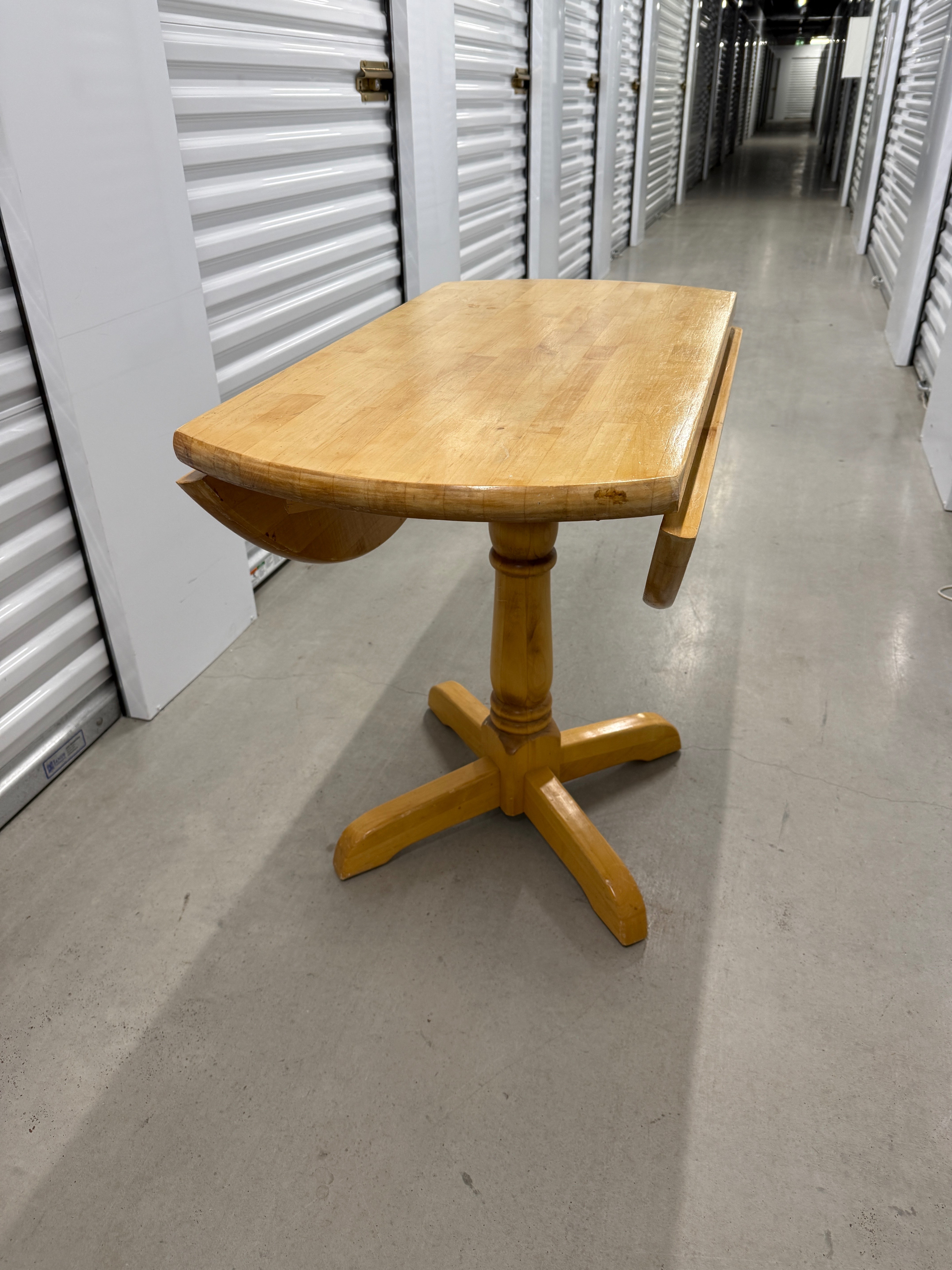 Wood drop leaf pedestal table - photo 3