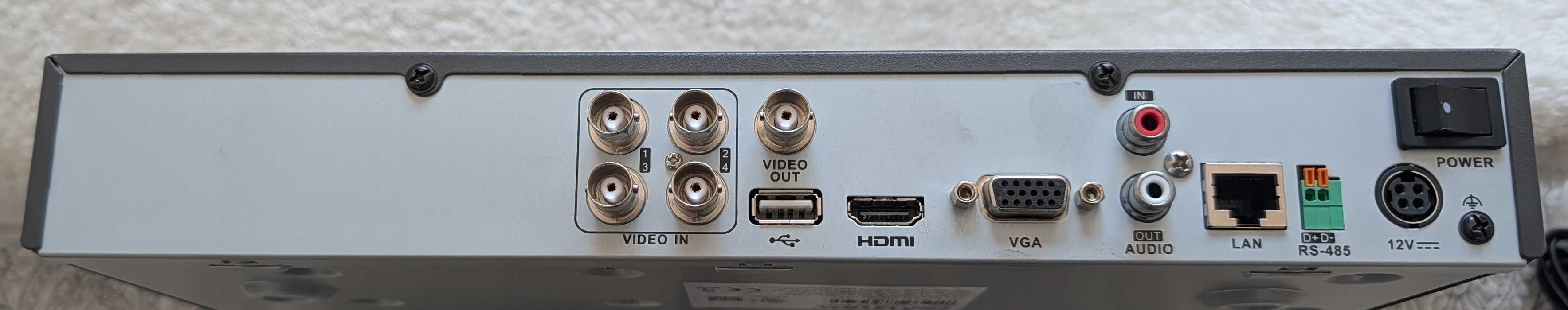 Hikvision DS-7204HQHI-K1 - photo 3