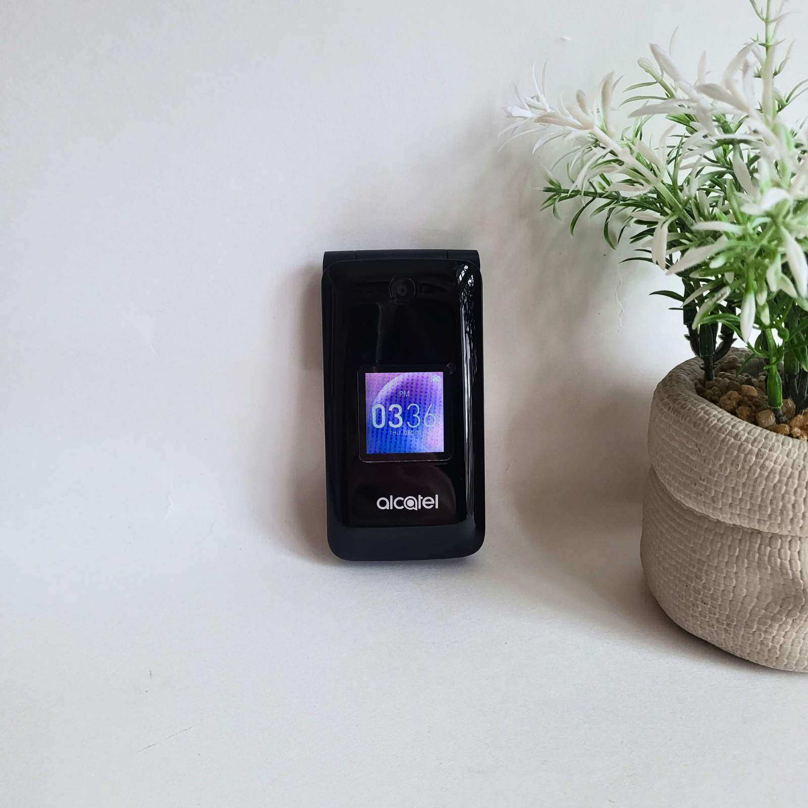 Pre-loved - Alcatel Go Flip Unlocked Phone - South Ajax - photo 5
