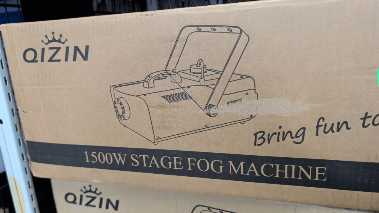 Brand New QIZIN 1500W Stage Fog Machine - Perfect for Parties &