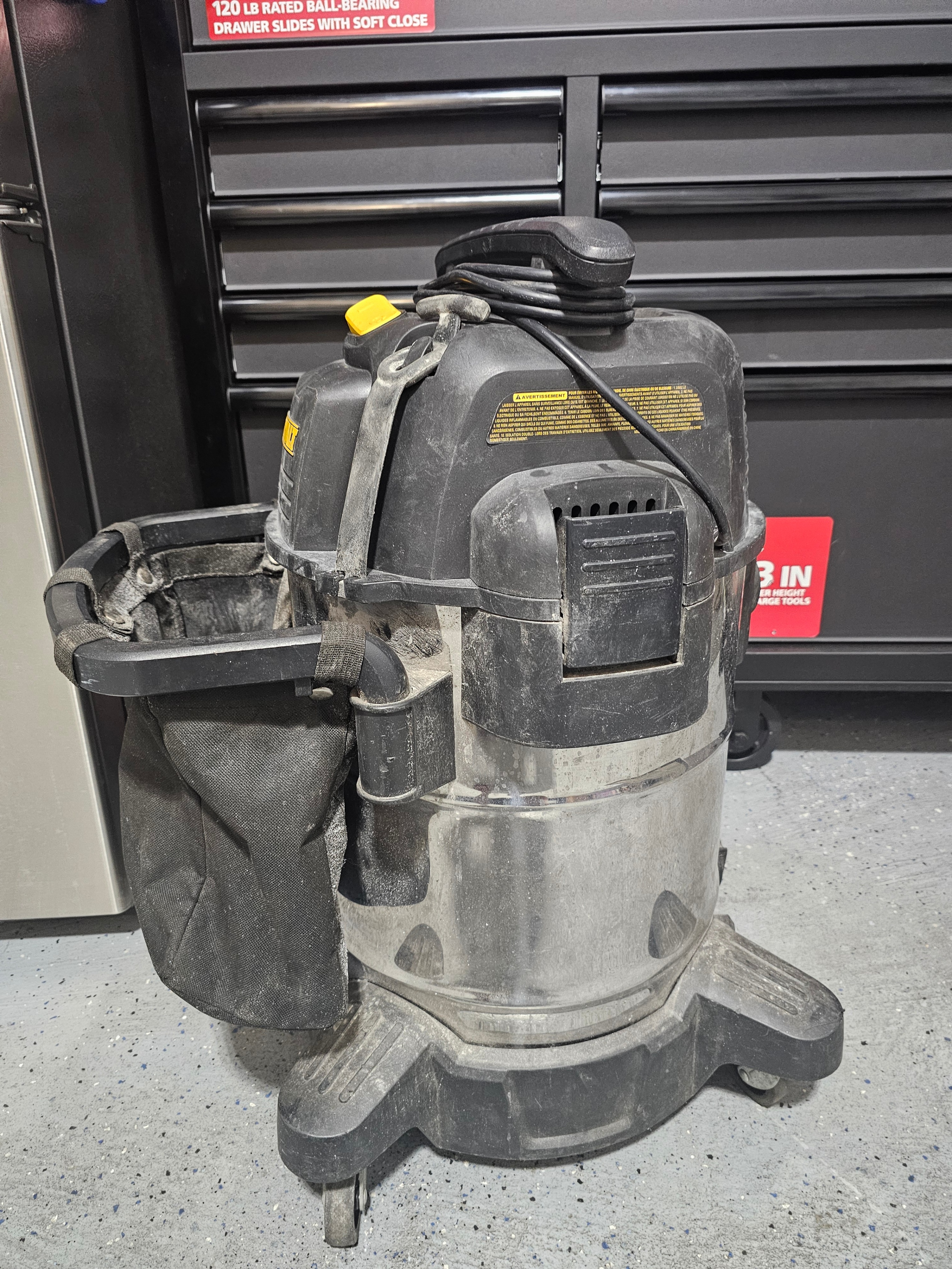 DEWALT 10 Gallon Wet/Dry Vacuum - photo 2