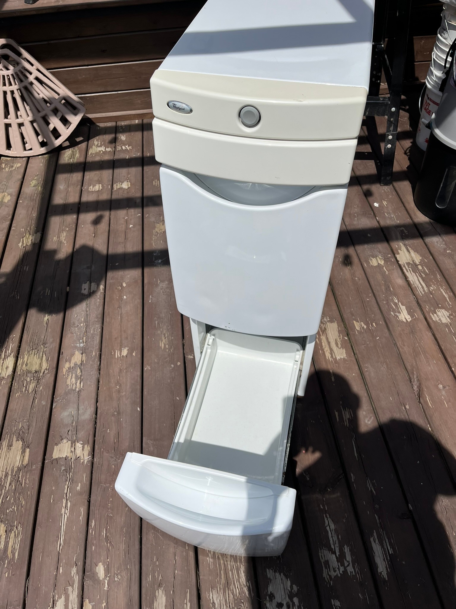 Whirlpool Laundry Tower - photo 4
