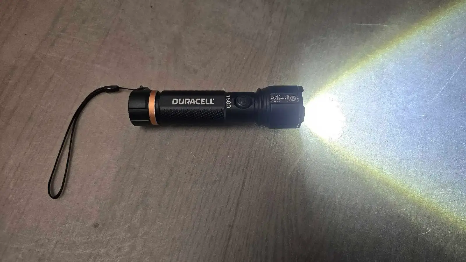 Duracell USB Rechargeable 1500 Lumen Flashlight (2 available) - photo 3