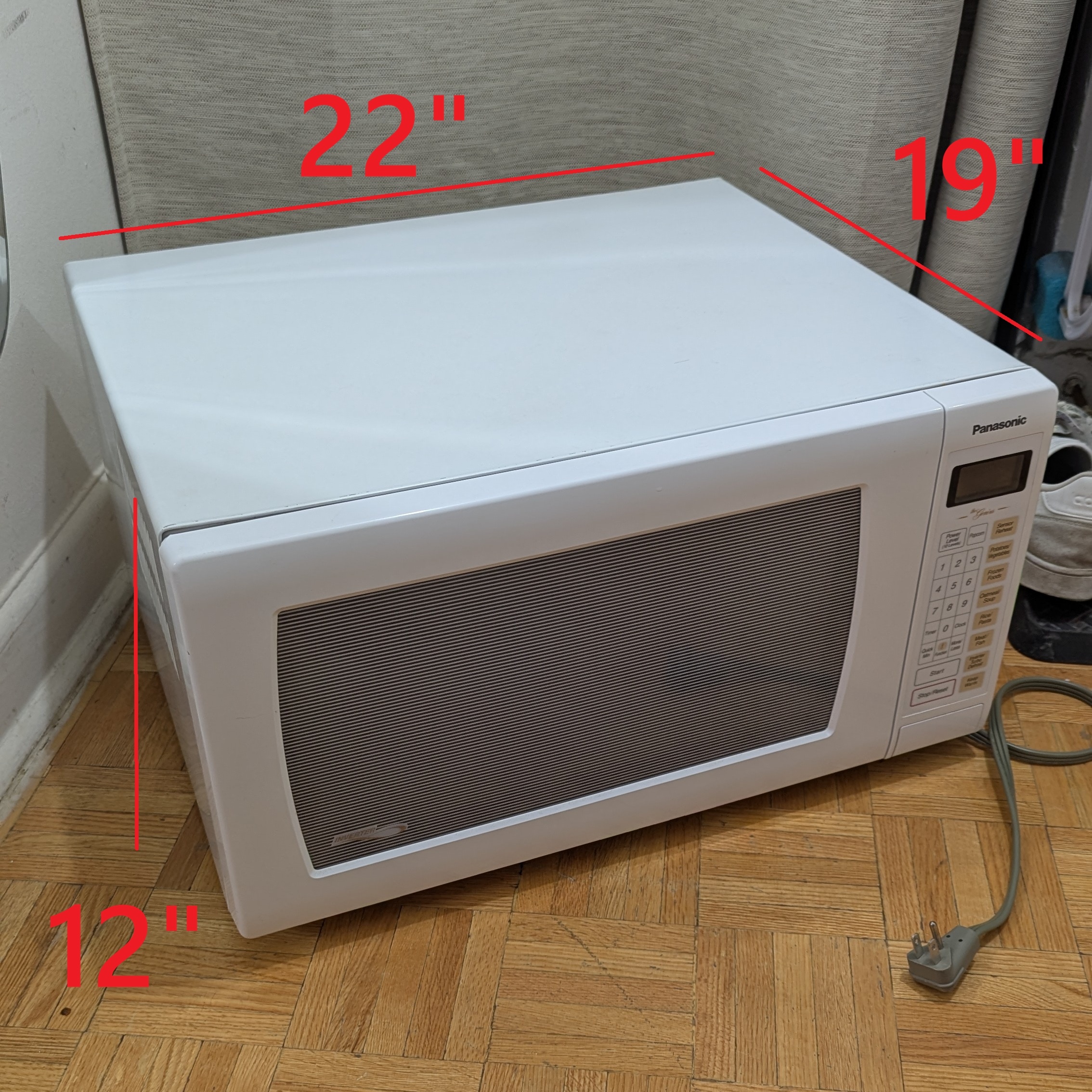 BIG HUGE Panasonic Countertop Microwave 1250W Oven Plate 15"