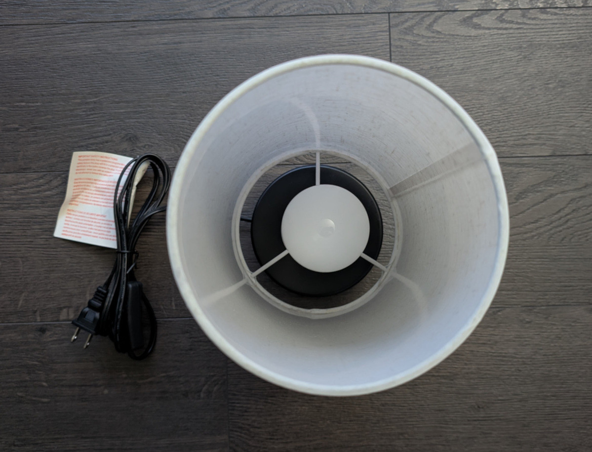 Desk lamp w/bulb included - photo 4
