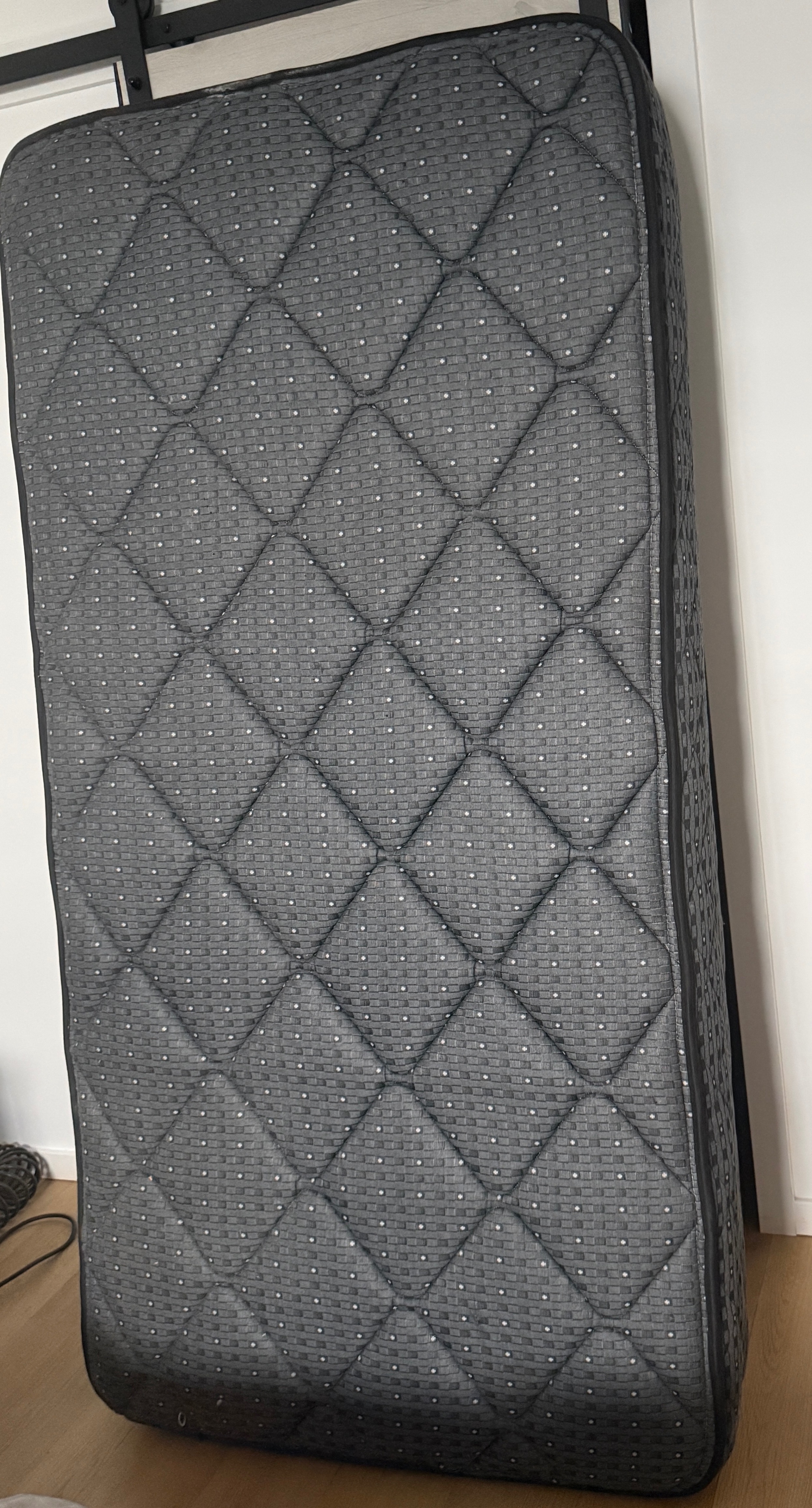 Twin bed - photo 3