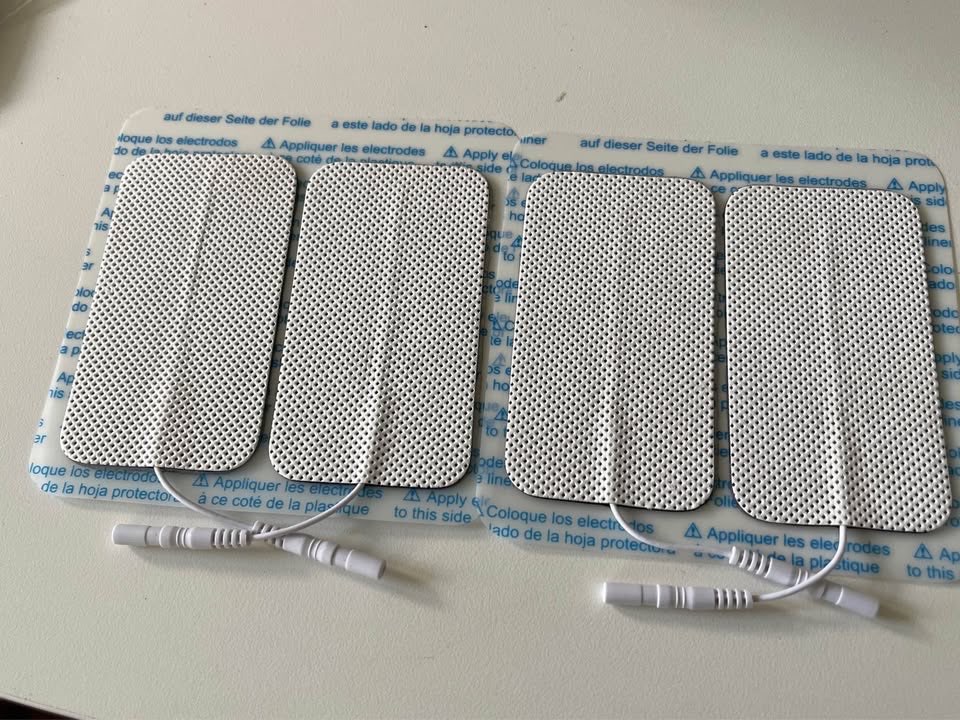 TENS Unit Electrode Pads - Self Adhesive 20x90mm - photo 3