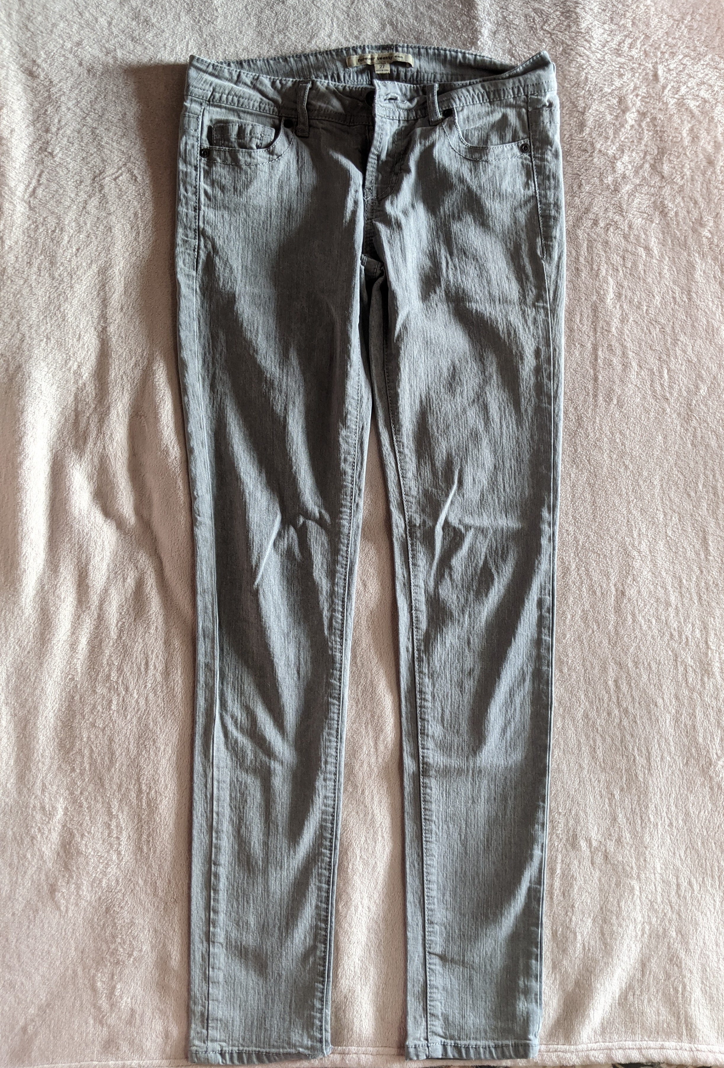 Forever Twenty One gray jeans - photo 2